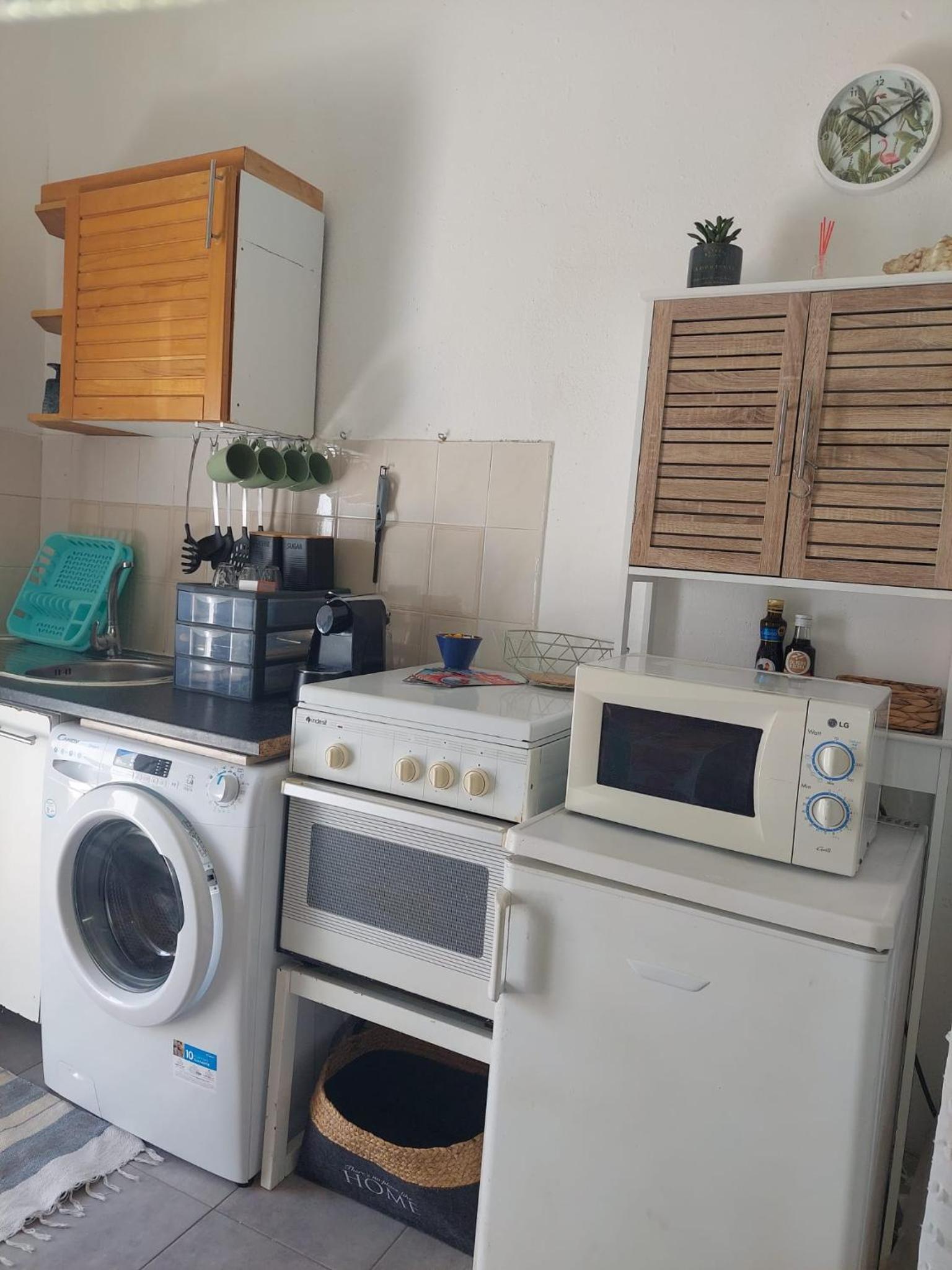 One-Bedroom House photo 2