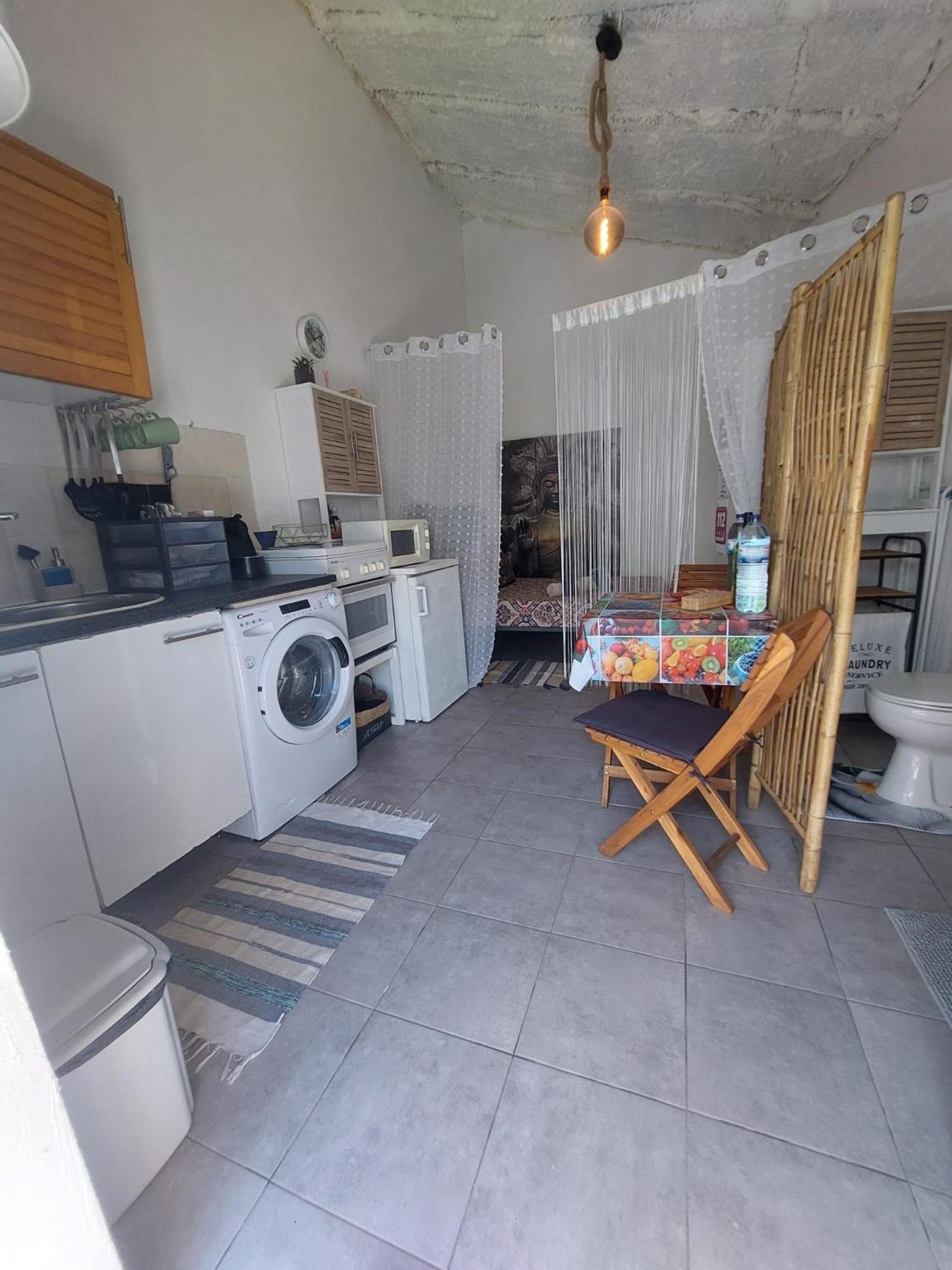 One-Bedroom House photo 3
