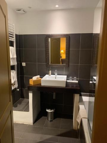 Double or Twin Room photo 2