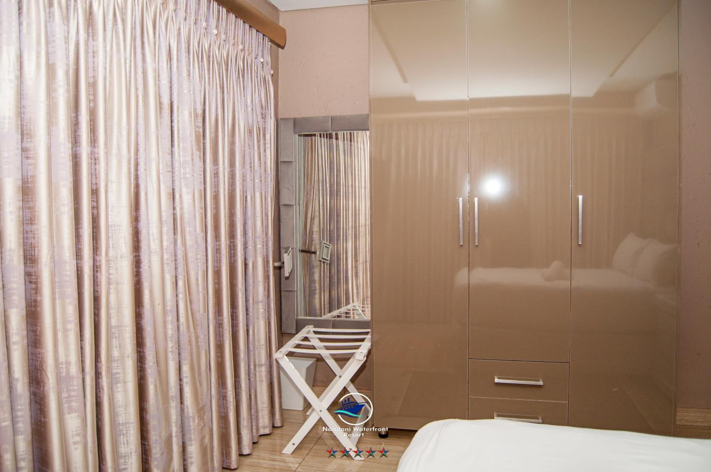 Three-Bedroom Villa - Photo 14