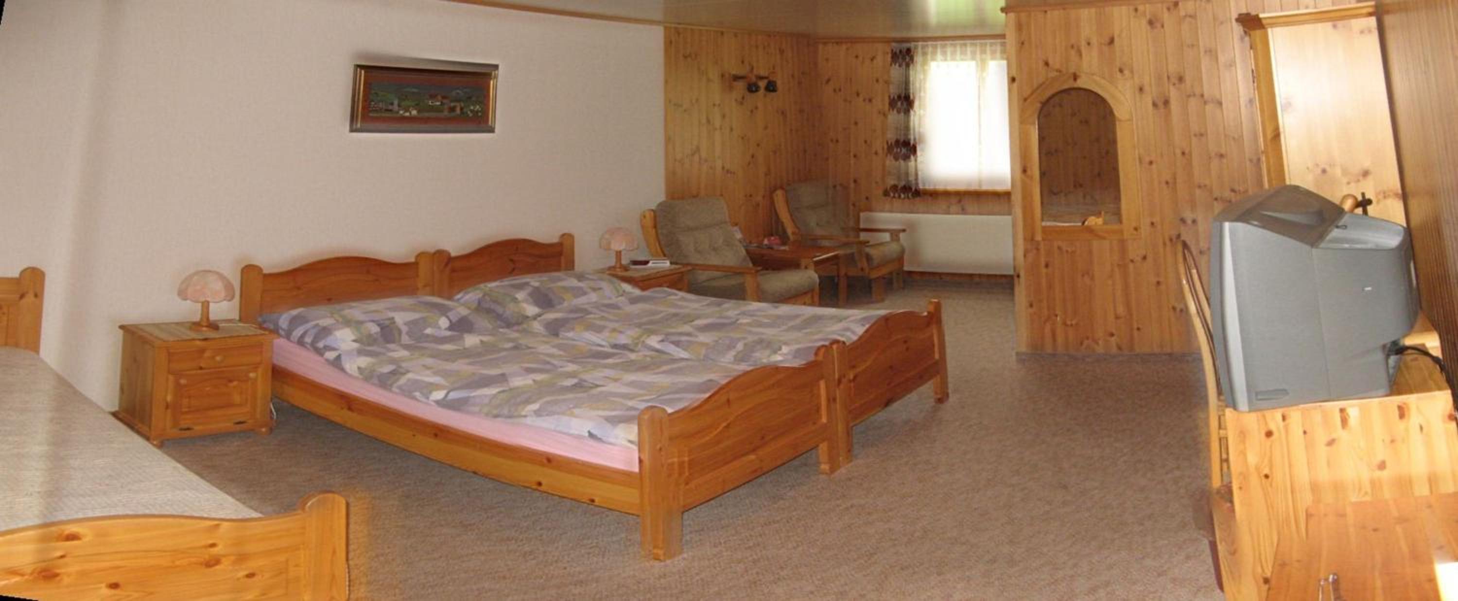 Triple Room with Private Bathroom photo 1