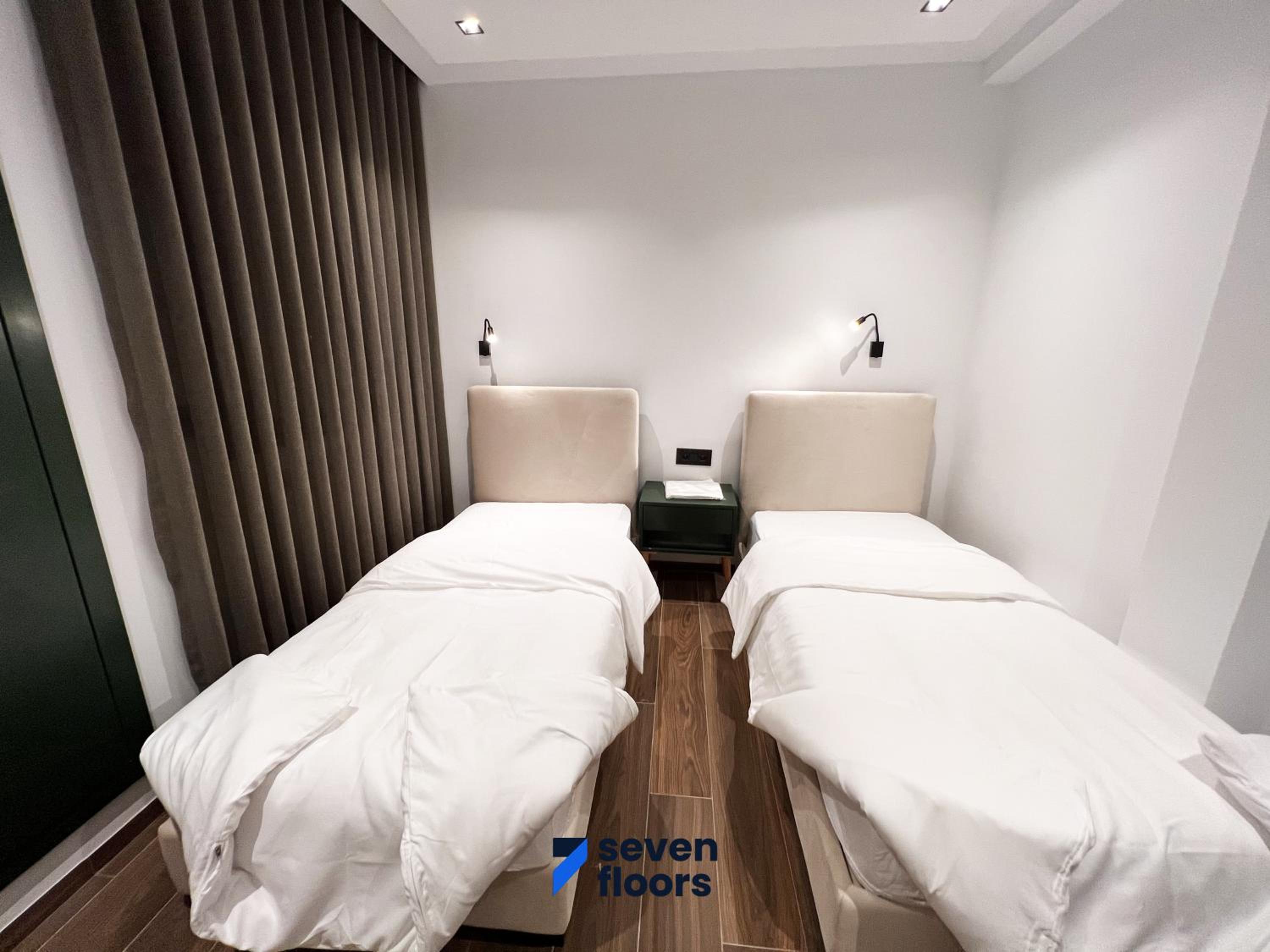 Two-Bedroom Deluxe Apartment with Balcony
