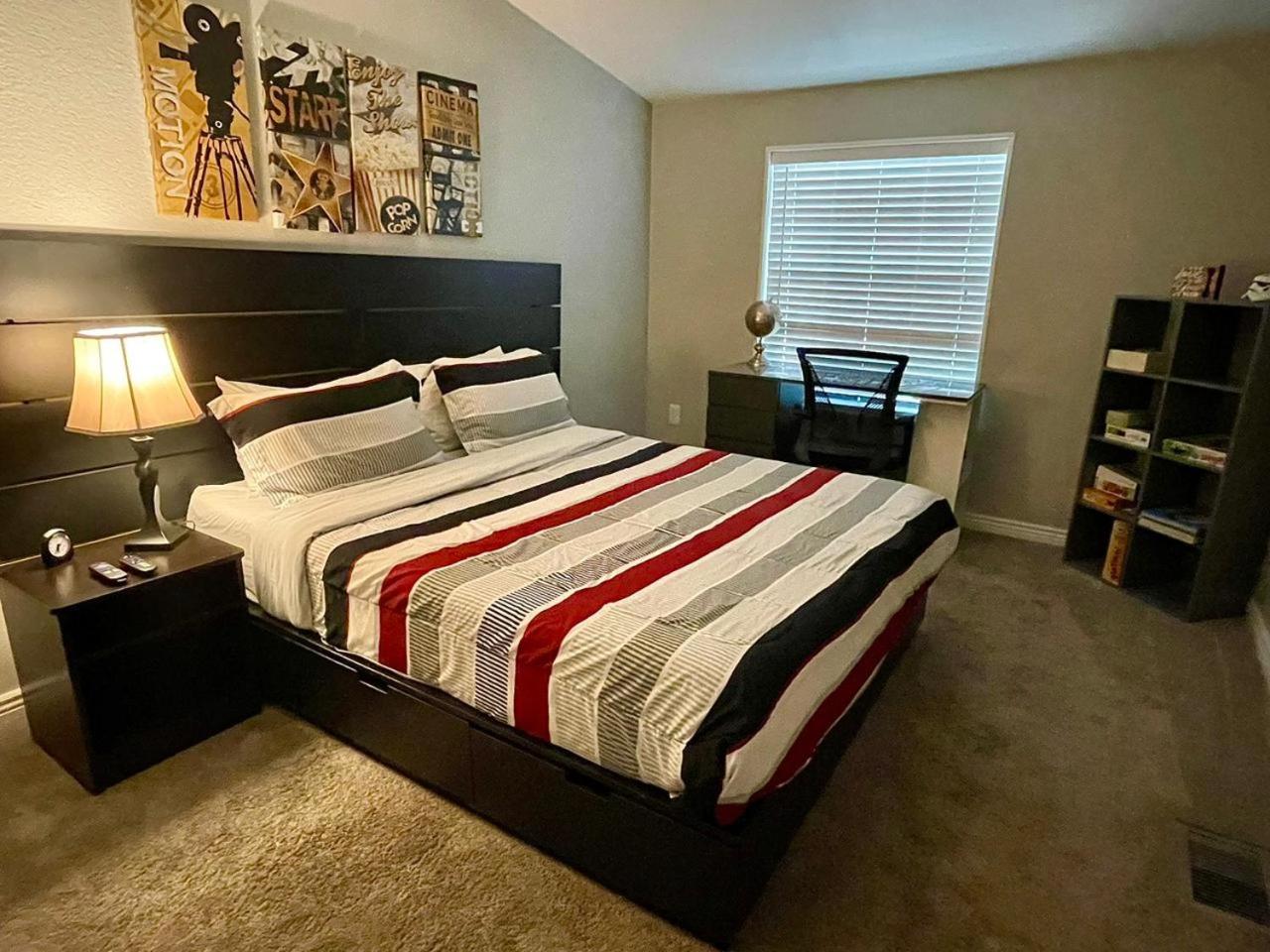 Three-Bedroom House - Photo 21