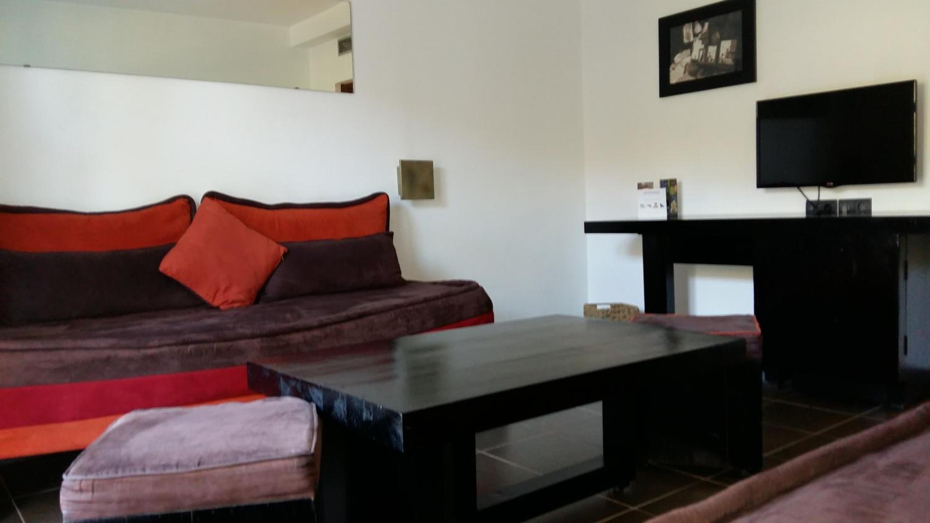Suite with Garden View - Photo 3