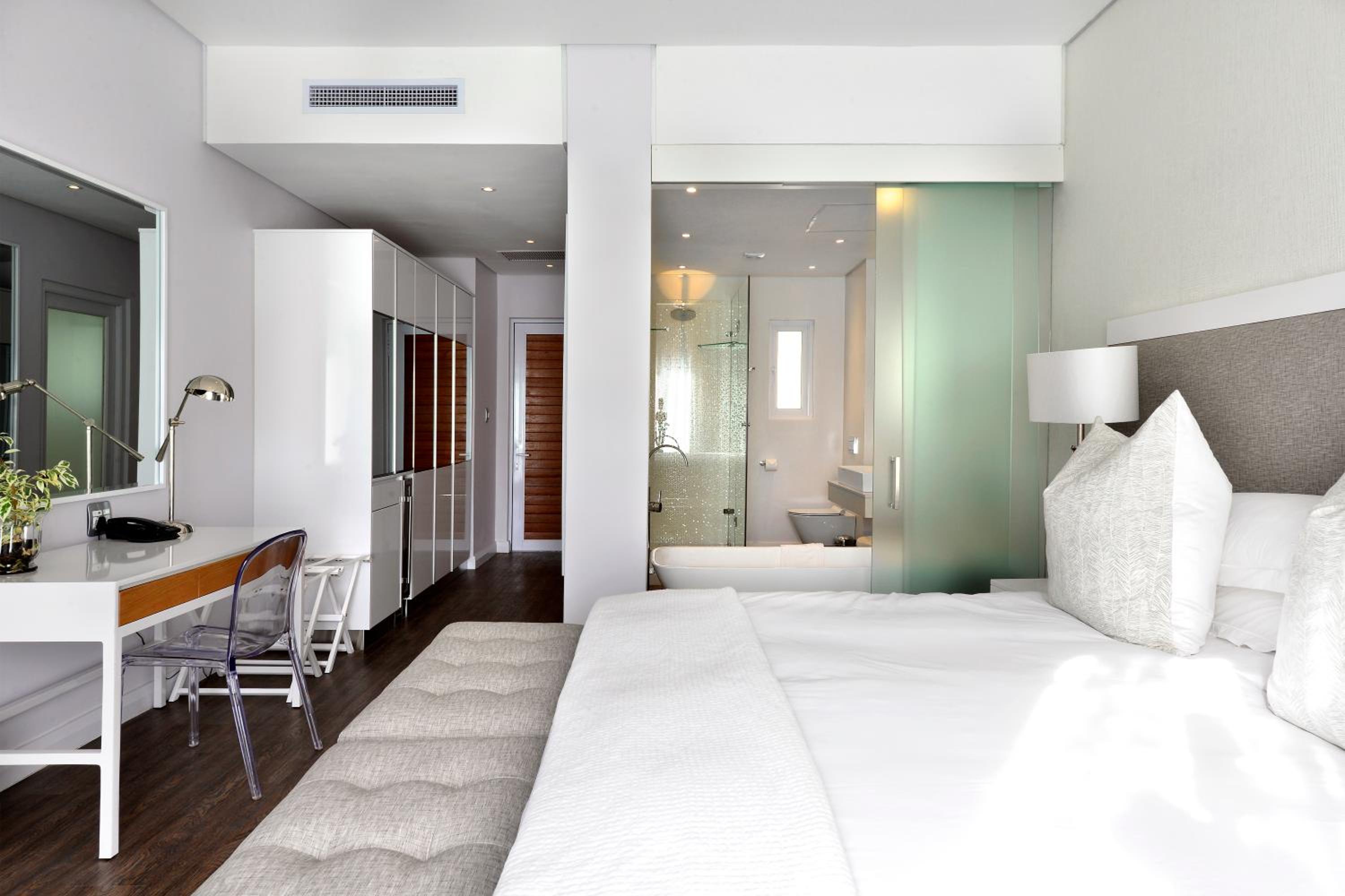 Luxury King or Twin Room with Mountain View - Photo 65