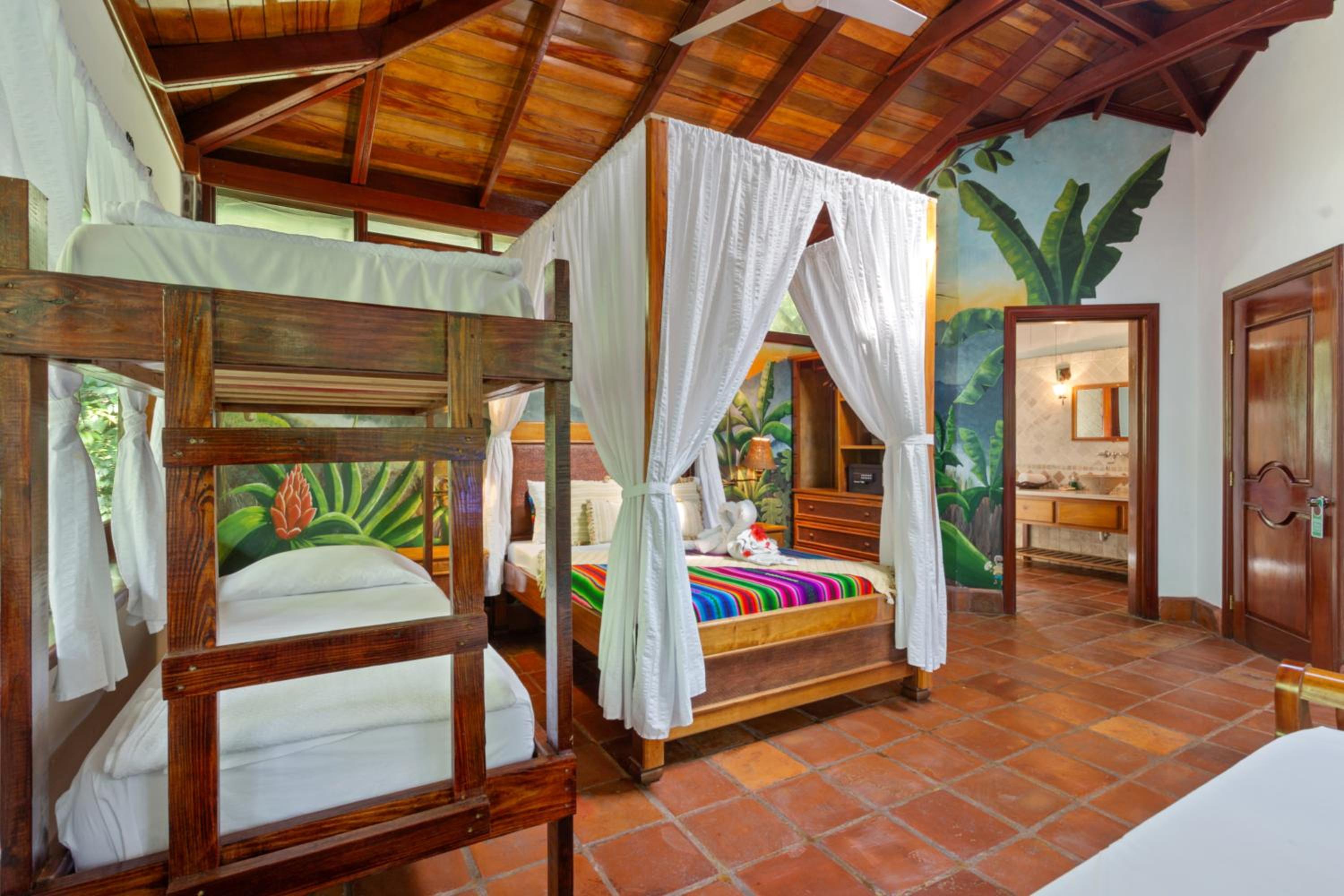 Family Room with Garden View