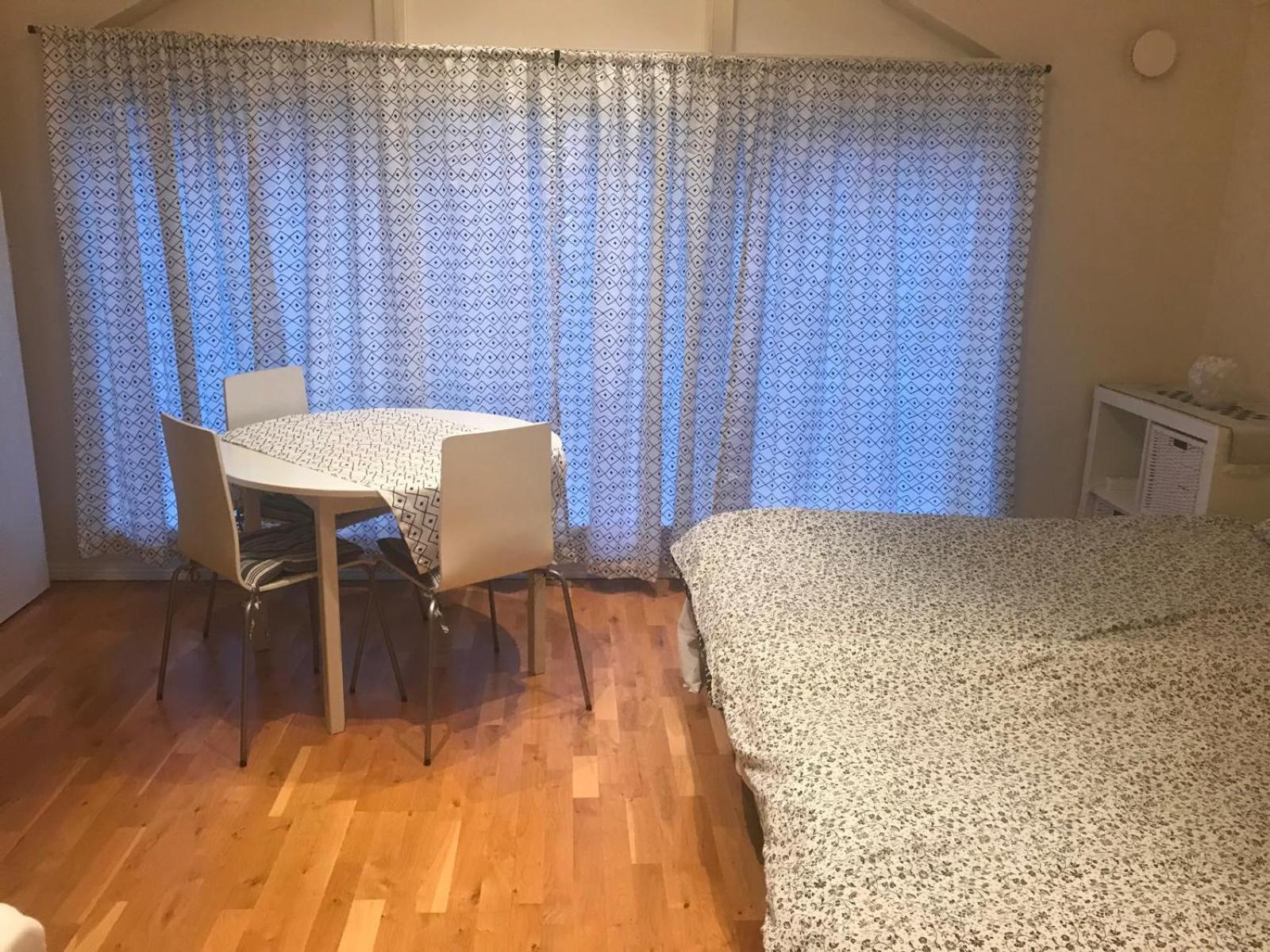One-Bedroom Apartment photo 3