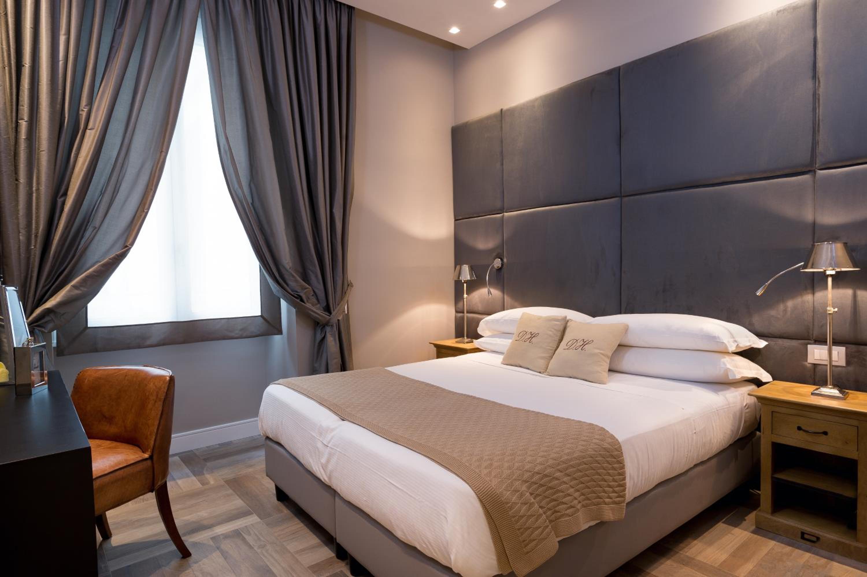 Small Double Room photo 1