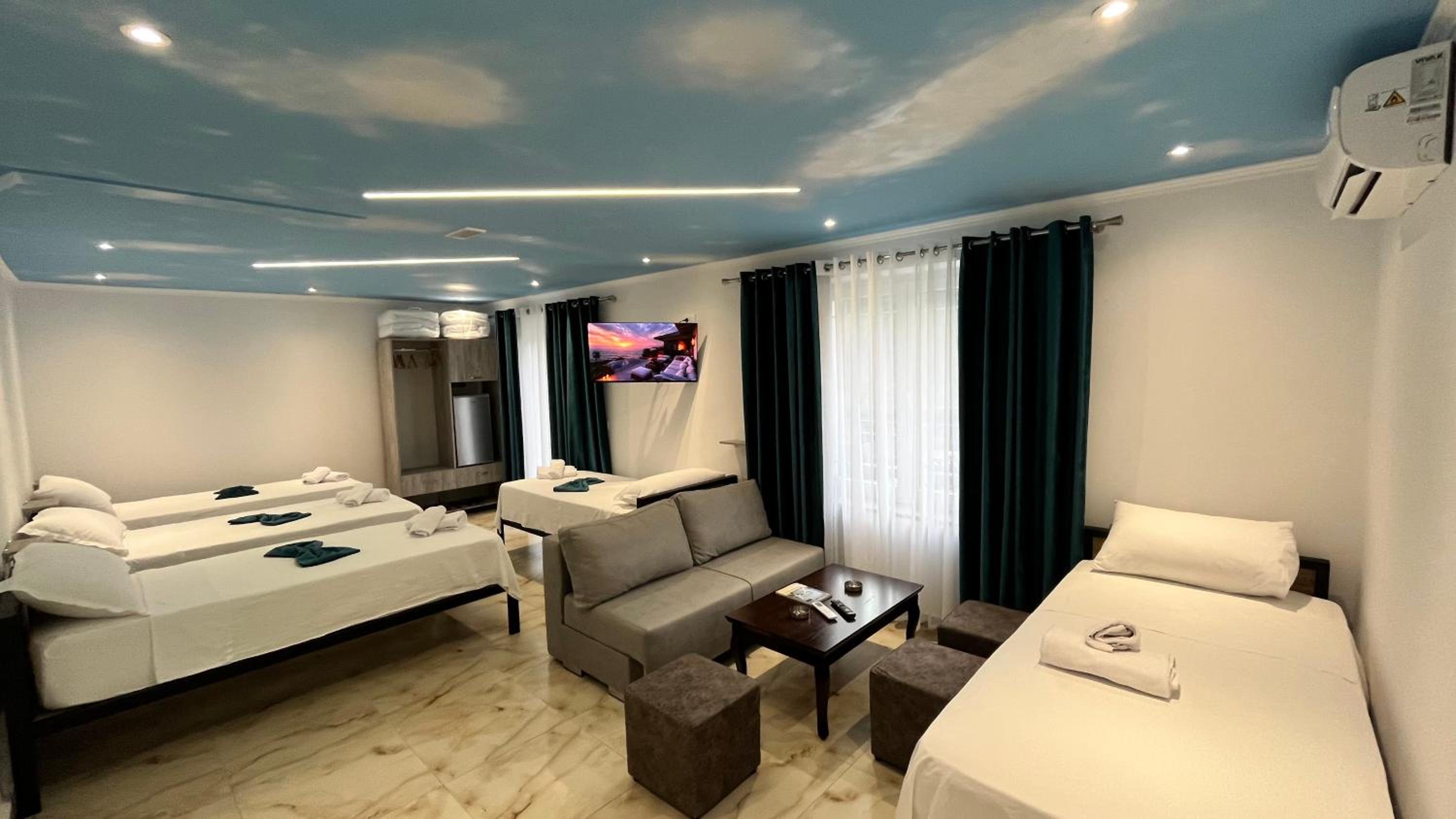 Family Suite photo 2