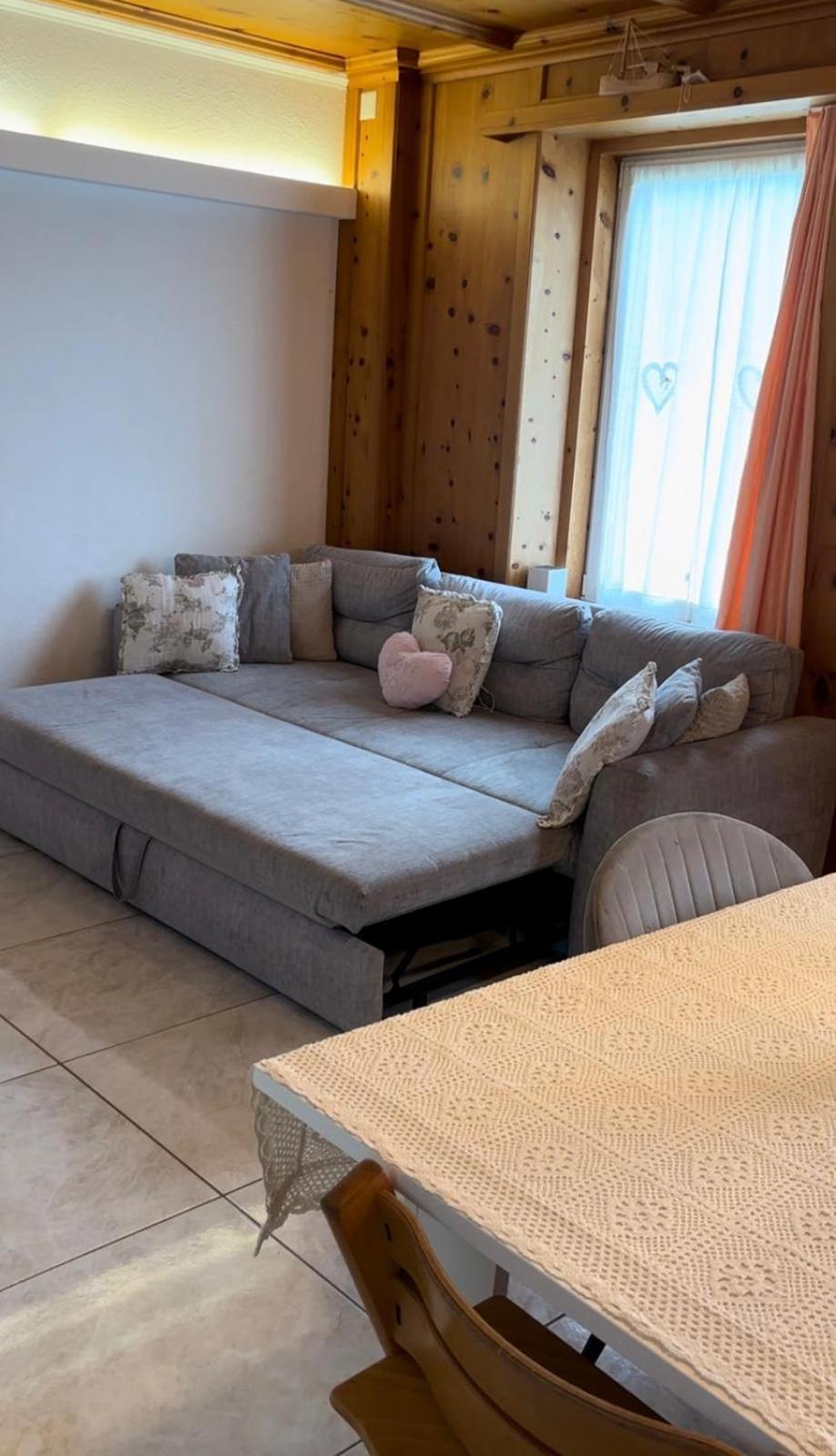 Three-Bedroom Apartment with Balcony