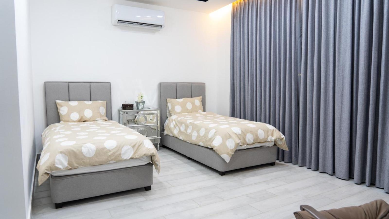 Three-Bedroom Villa photo 1