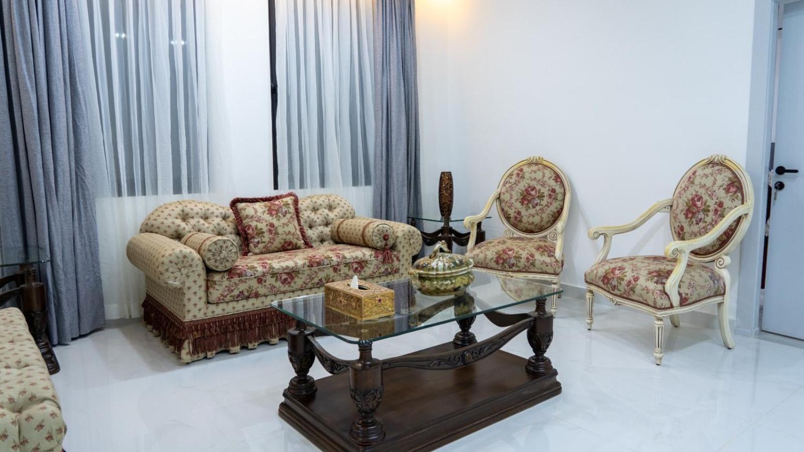 Three-Bedroom Villa photo 2