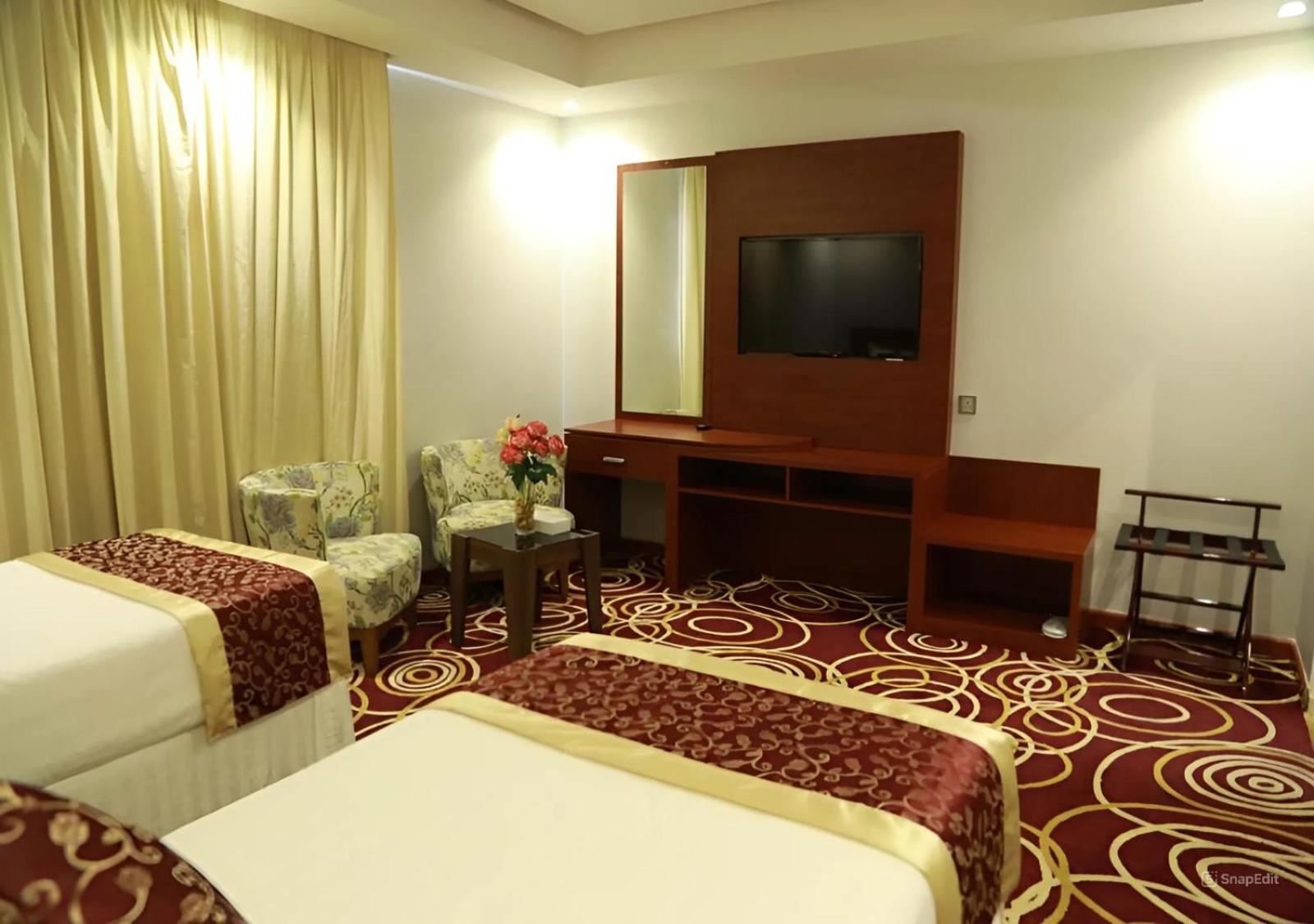 Twin Room - Photo 7