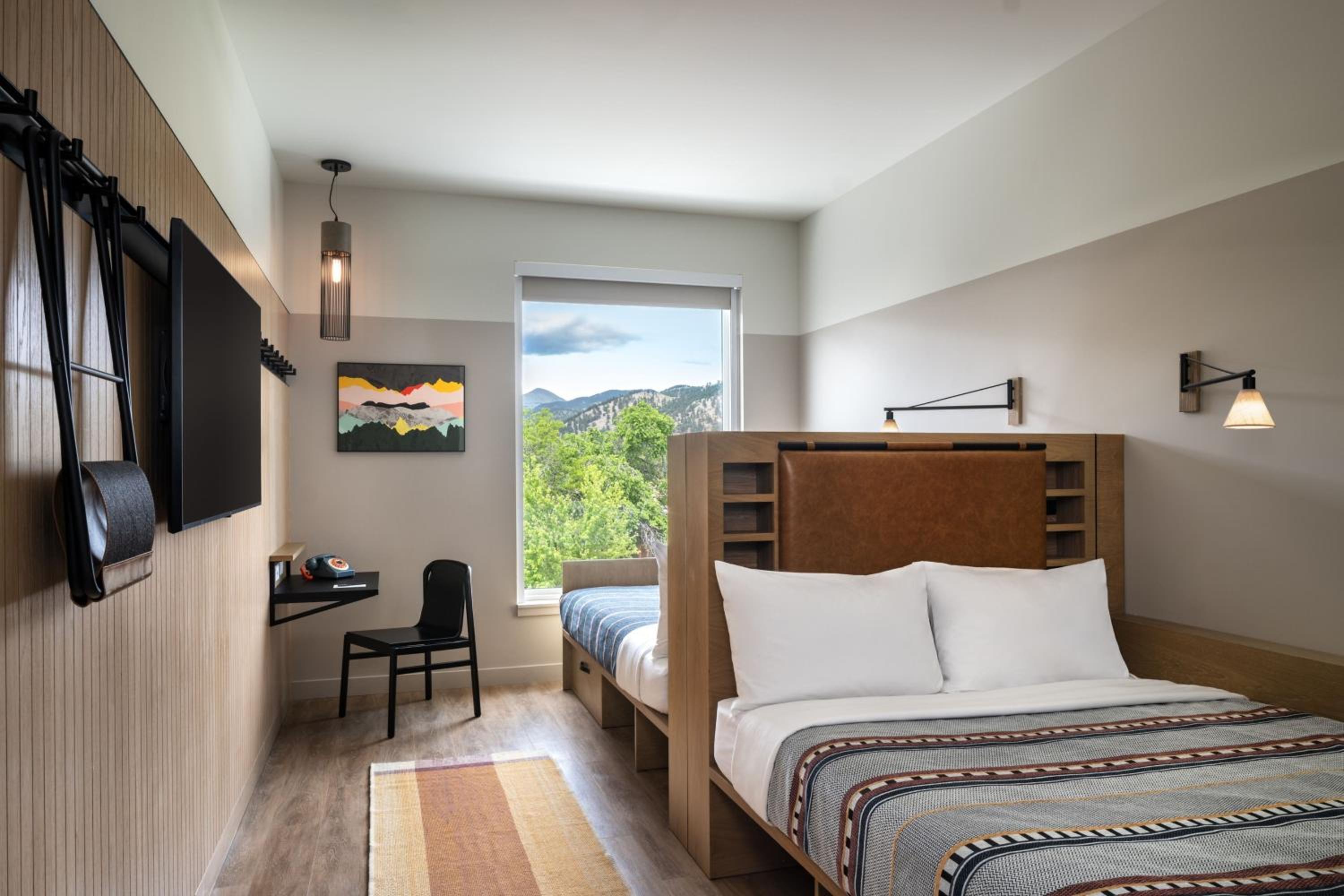 Moxy Queen Room with Two Queen Beds and Mountain View - Photo 1