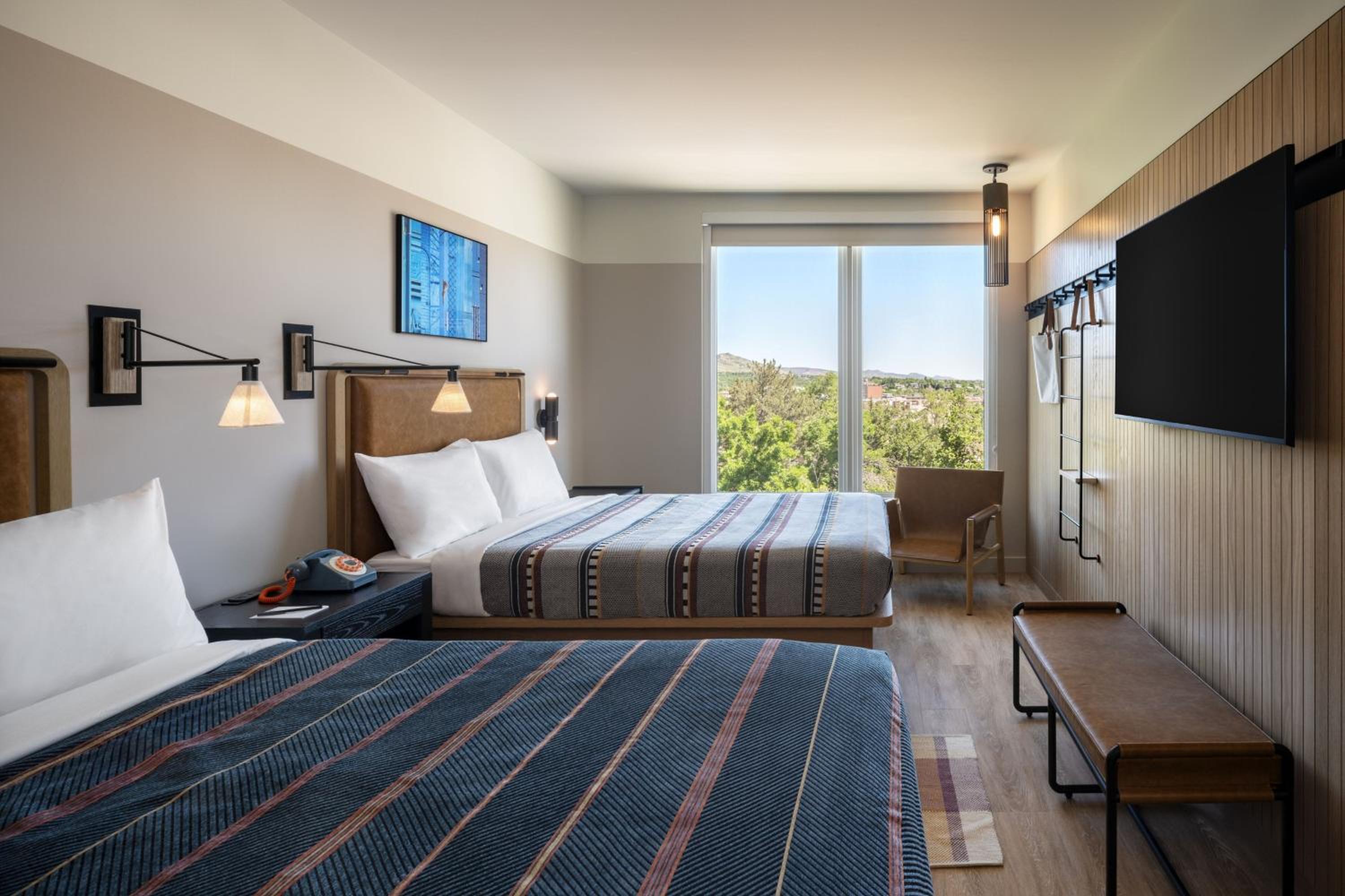 Queen Room with Two Queen Beds and Mountain View - Photo 1