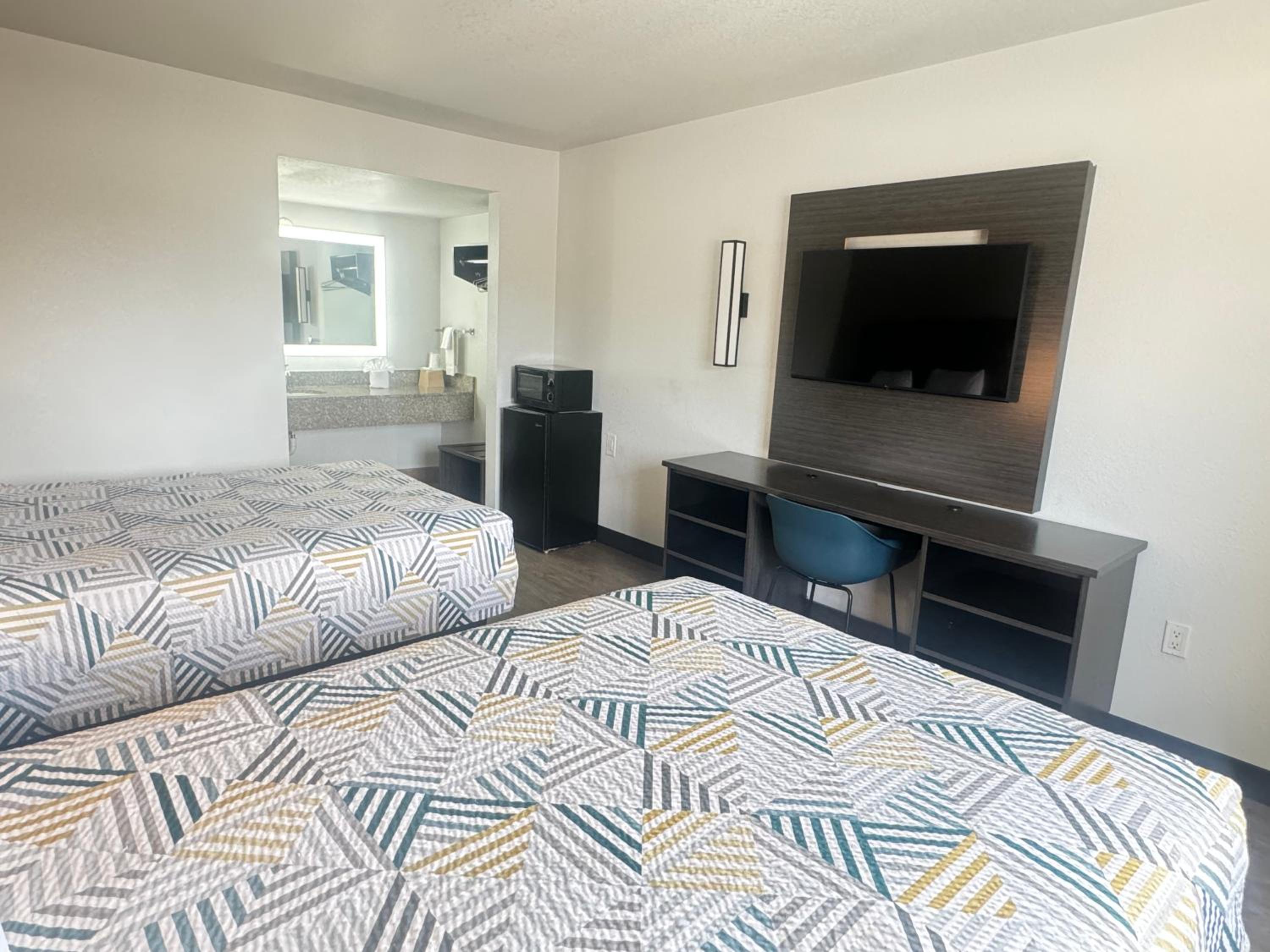 Double Room with Two Double Beds Non Smoking - Photo 3