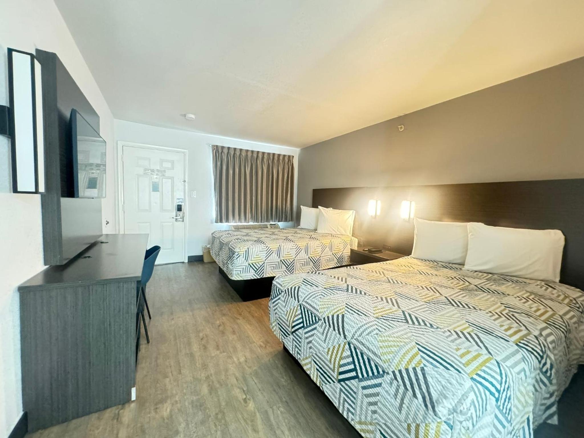 Double Room with Two Double Beds Non Smoking - Photo 9