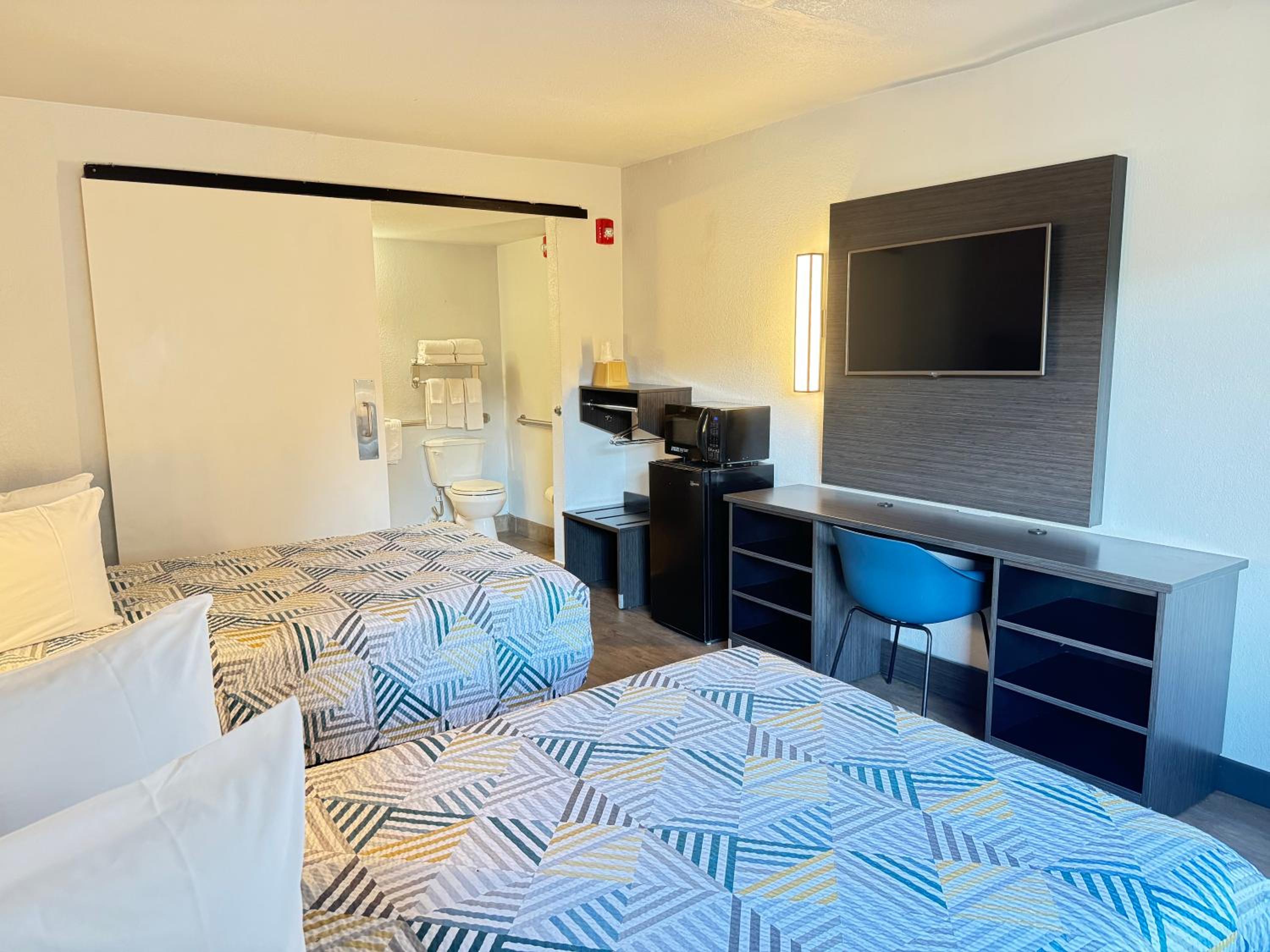 Double Room - Disability Access - Photo 6