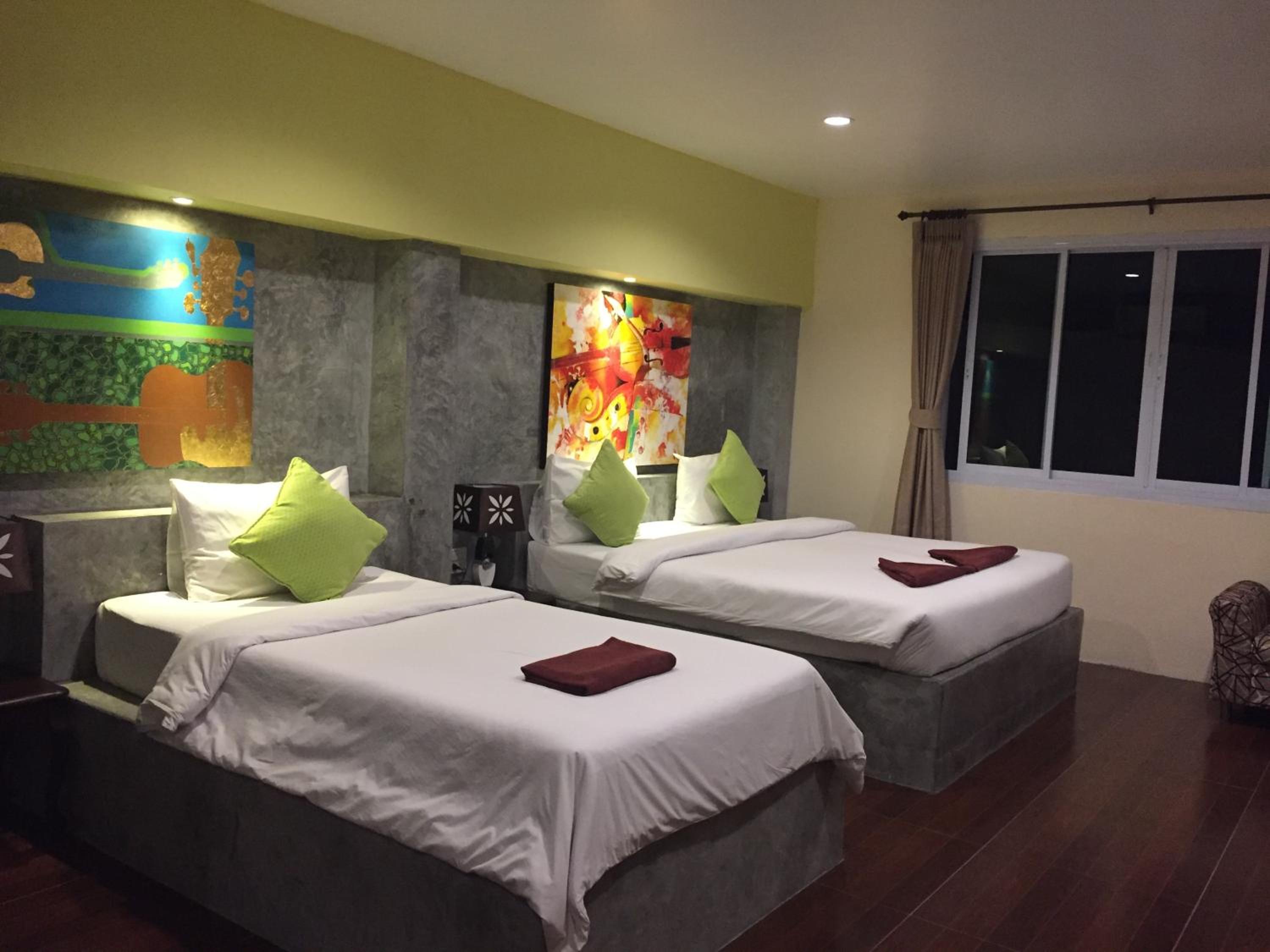 Superior Triple Room photo 2