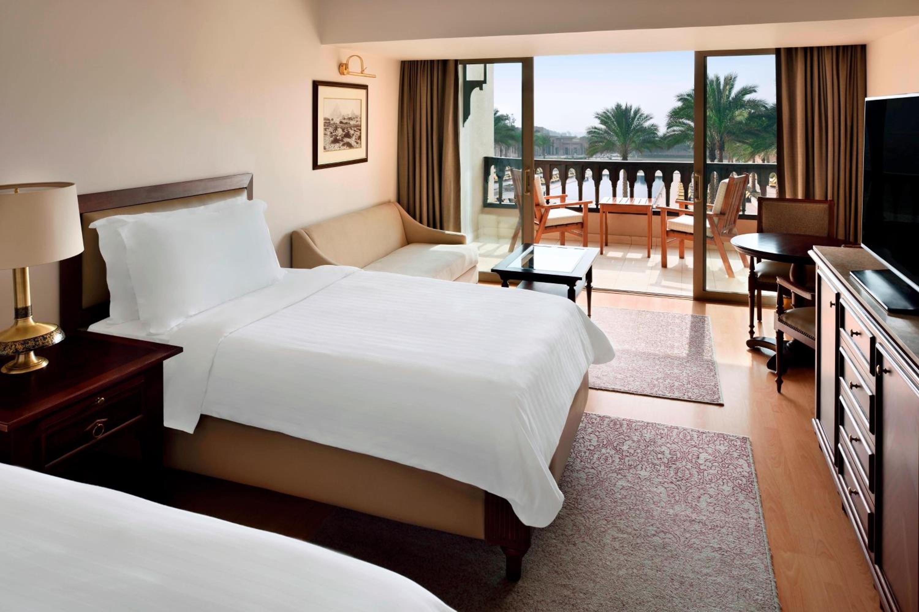 Deluxe Garden View Room, Guest room, 2 Twin,Garden view, Balcony