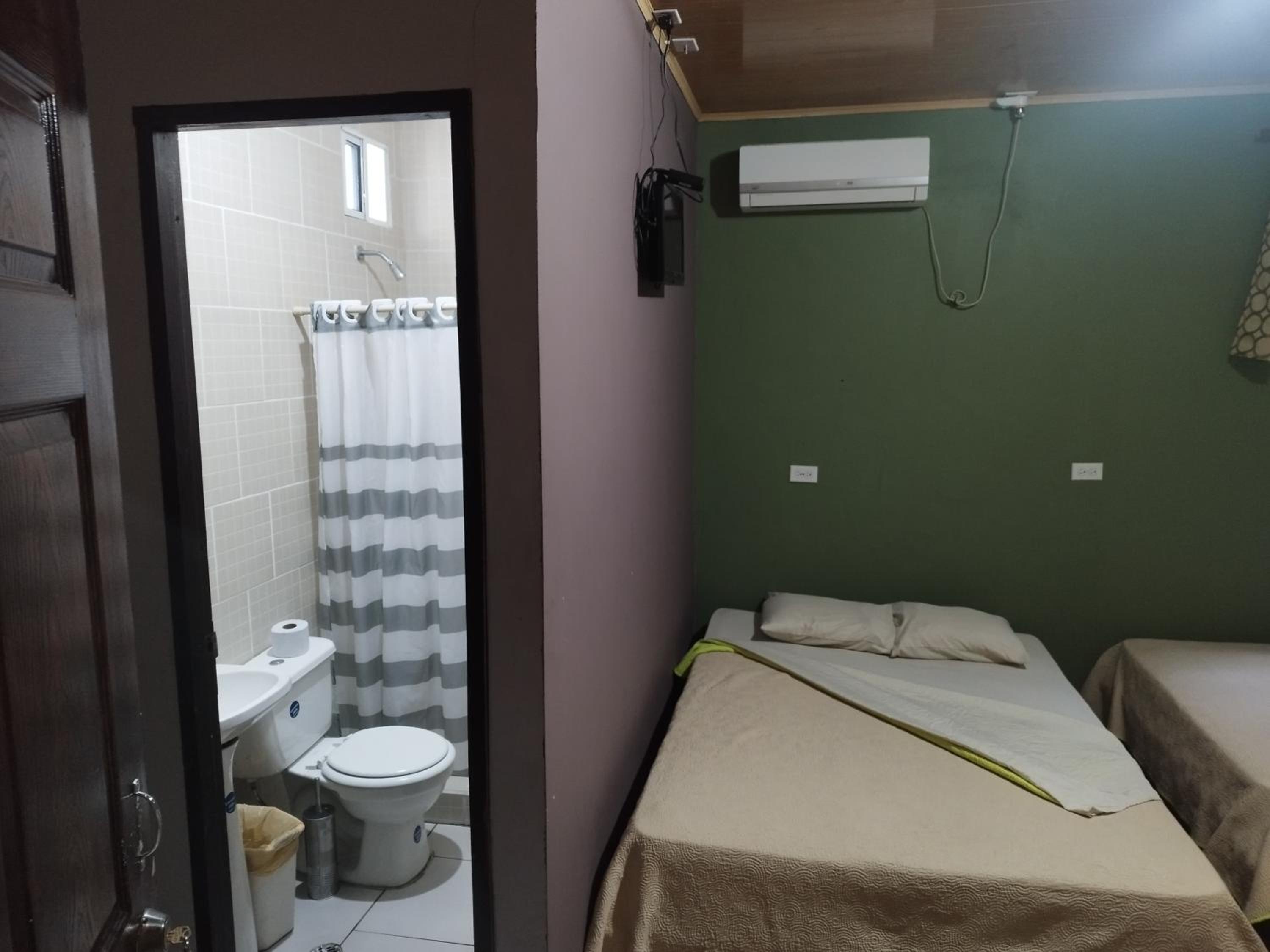 Triple Room With Private Bathroom photo 1
