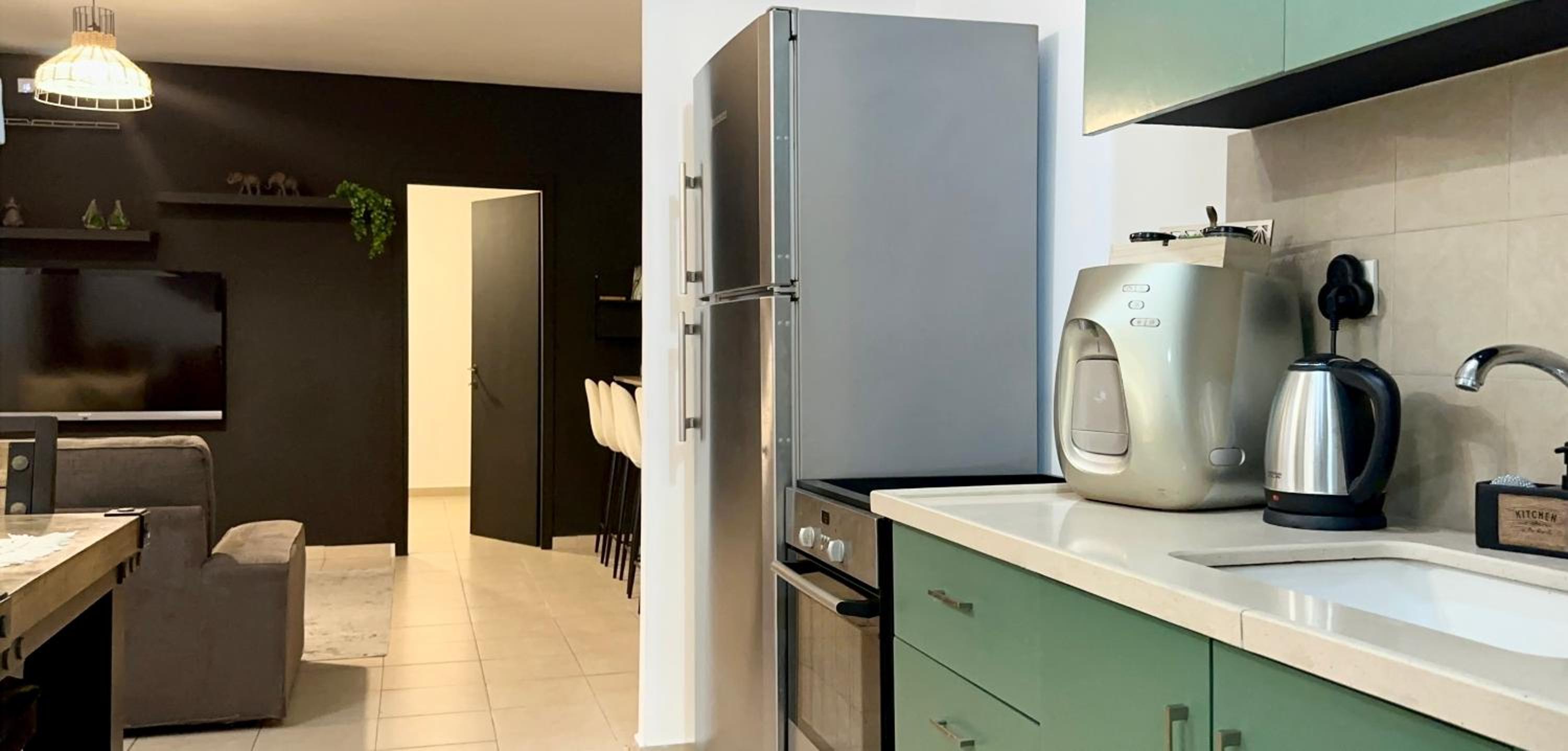 Deluxe Family Suite - Photo 4