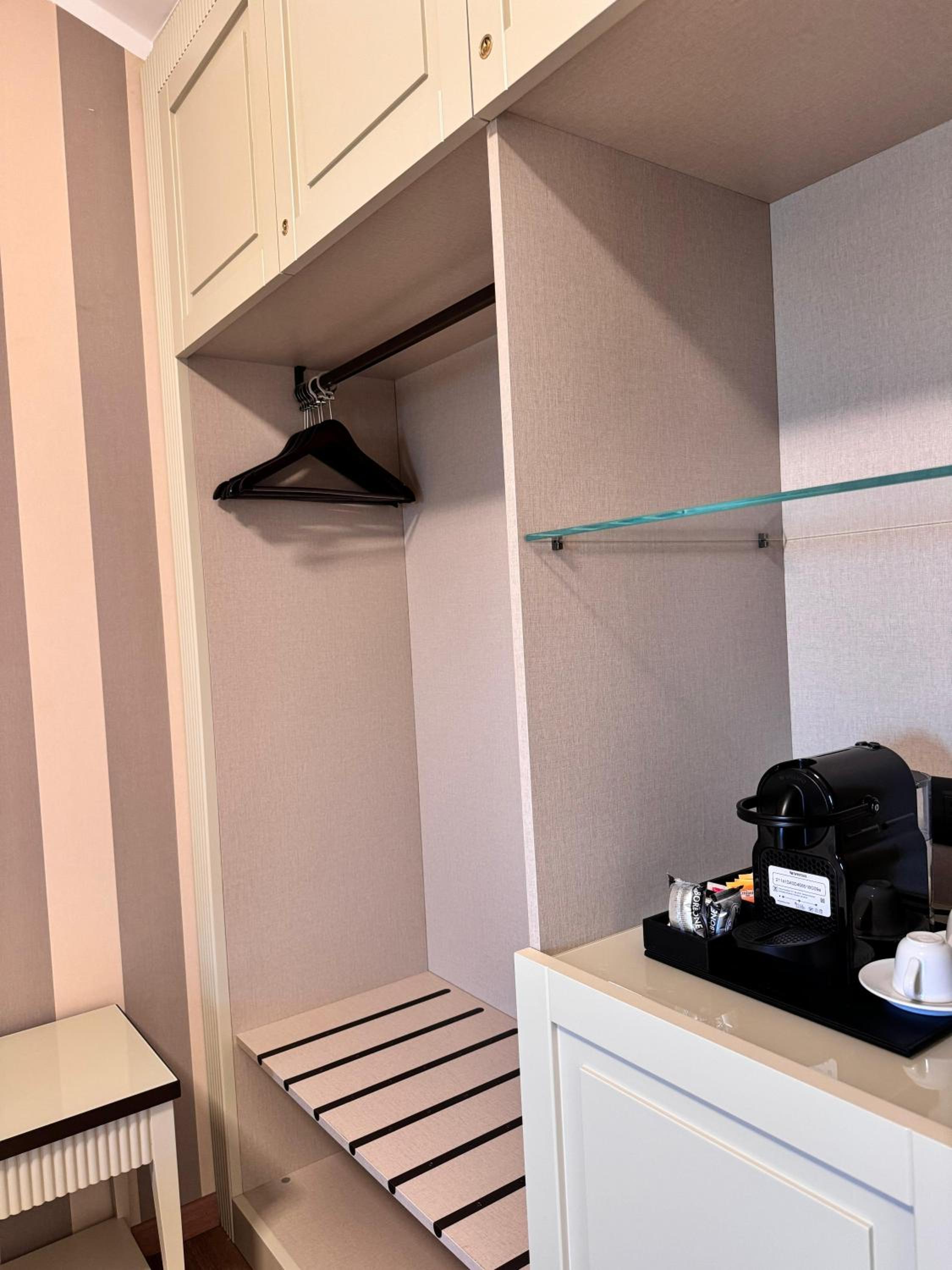 Superior Double Room - Photo 2