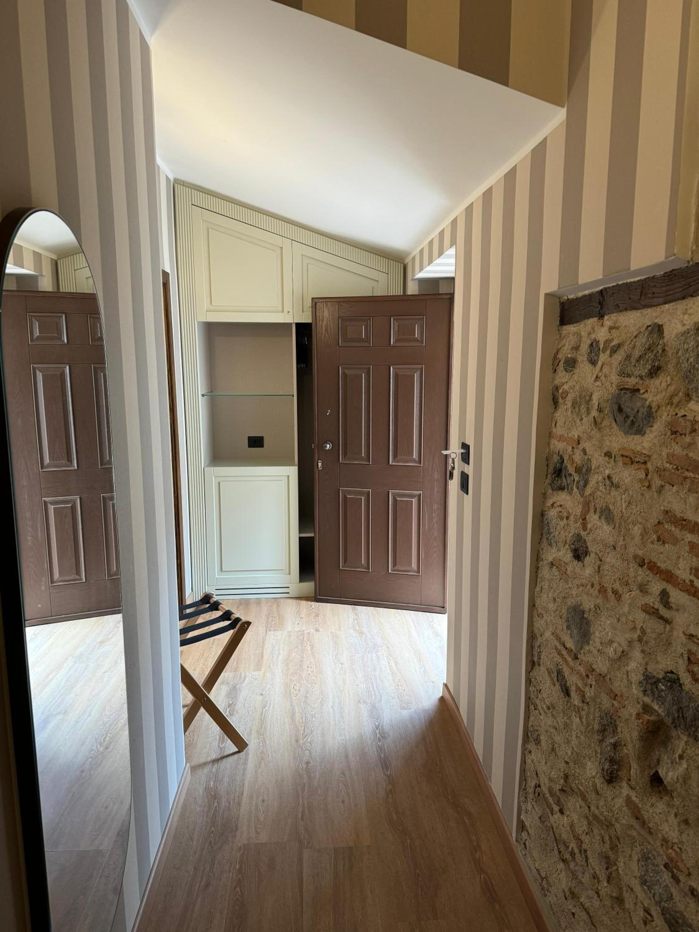 Family Suite with Balcony - Photo 2