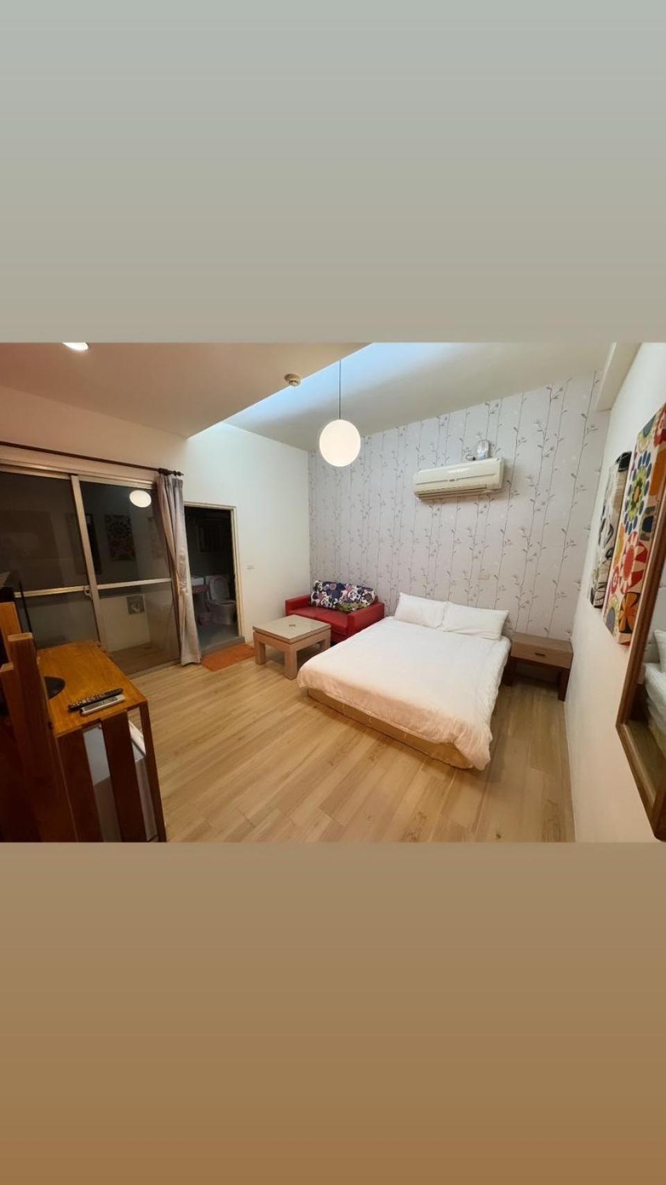 Budget Double Room photo 3