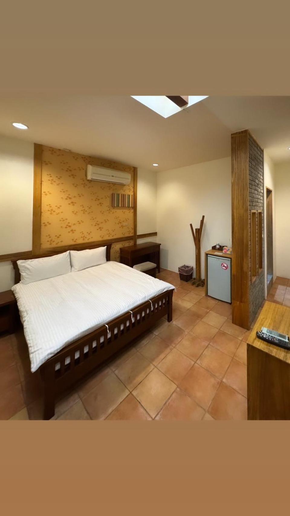Standard Double Room photo 3