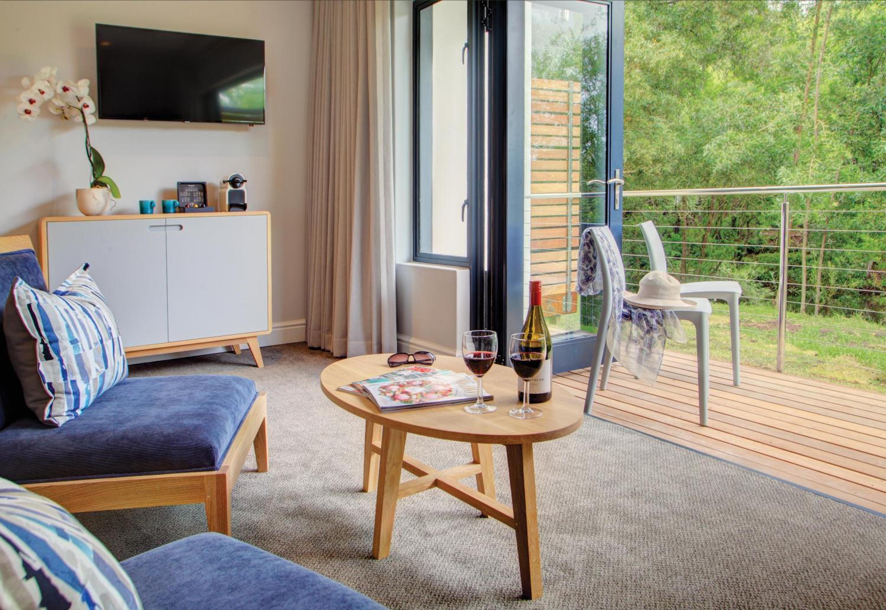 Superior Double or Twin Suite with Balcony - Photo 1
