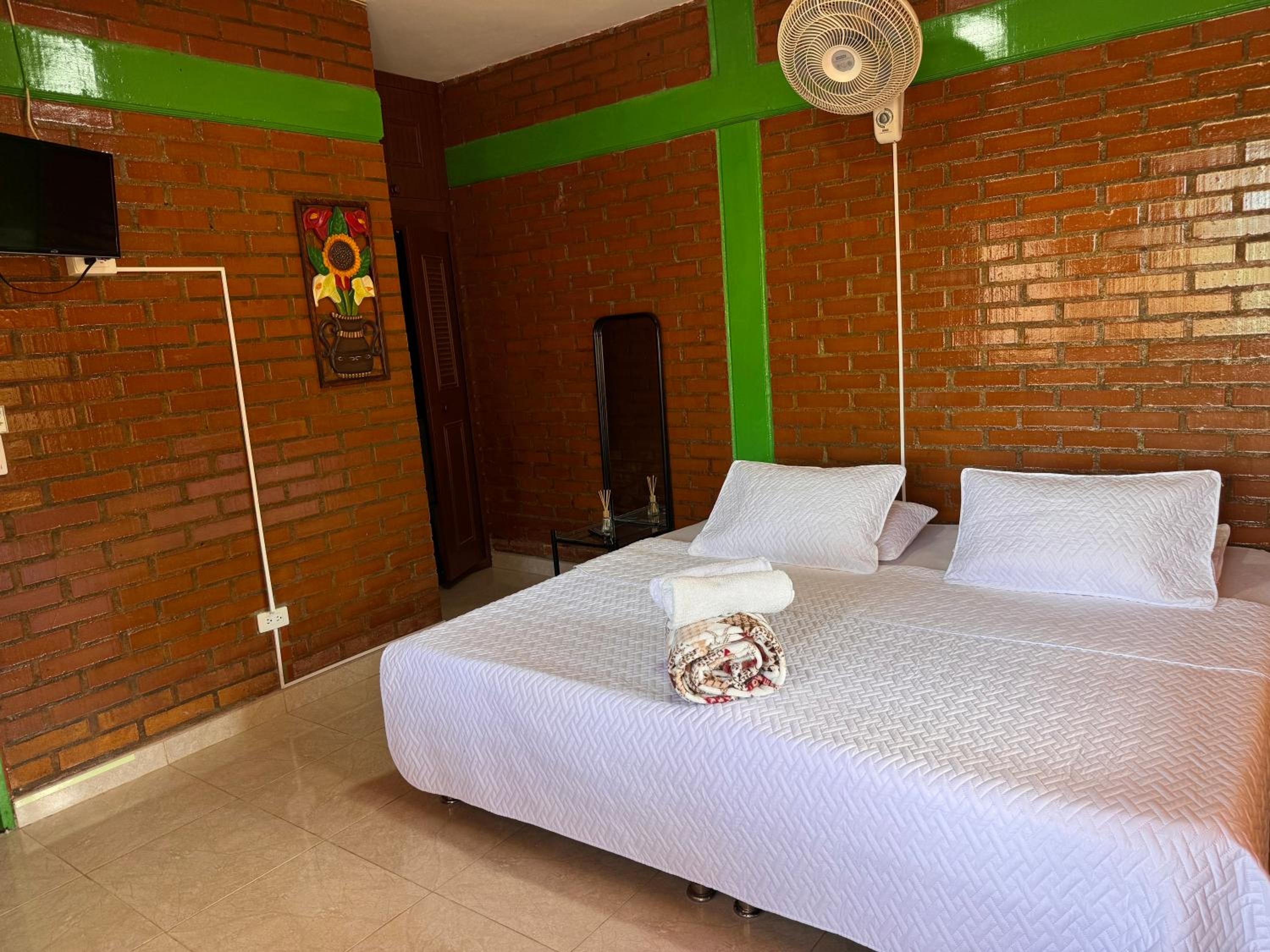 Triple Room With Private Bathroom photo 2