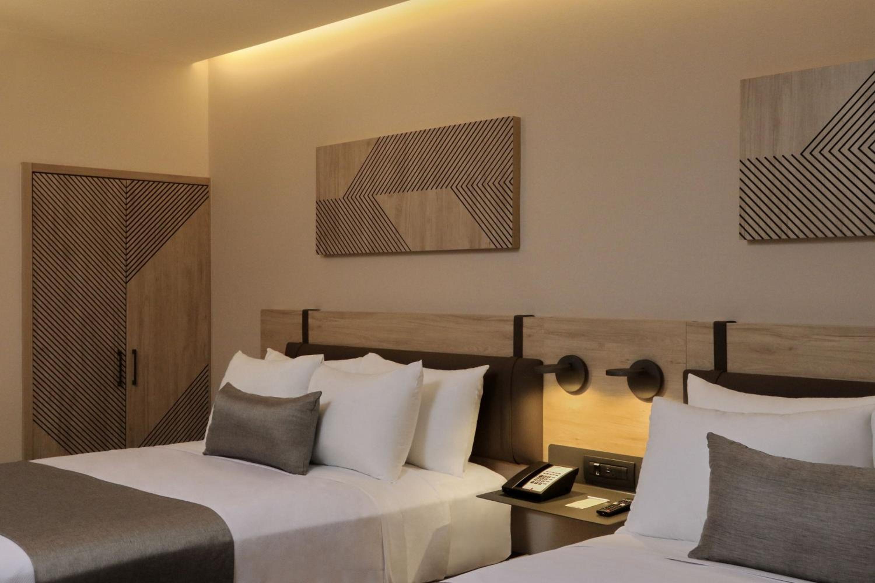 Standard Double Room with Two Double Beds photo 1