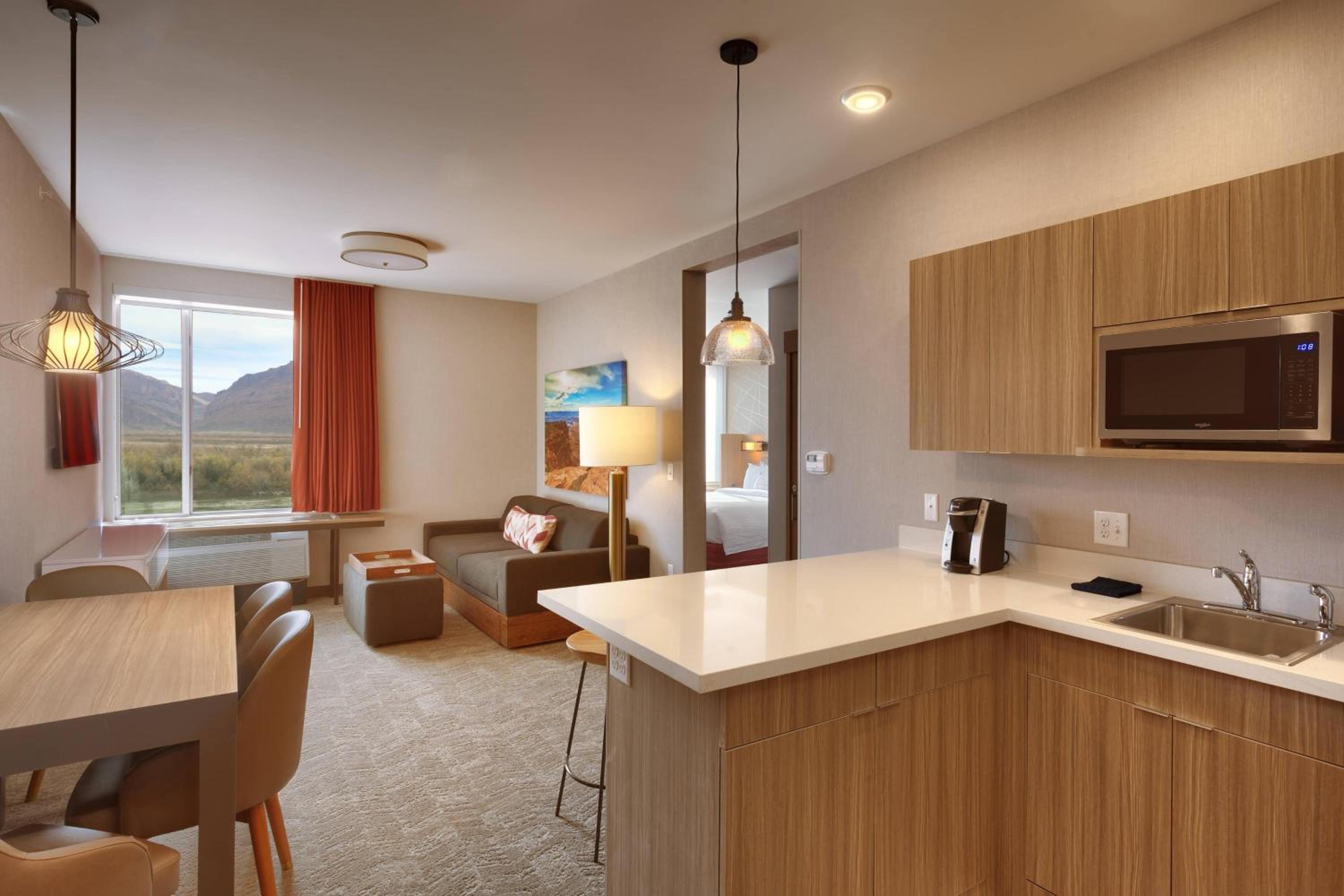 Family Suite with Sofa Bed and Bunk Bed photo 3