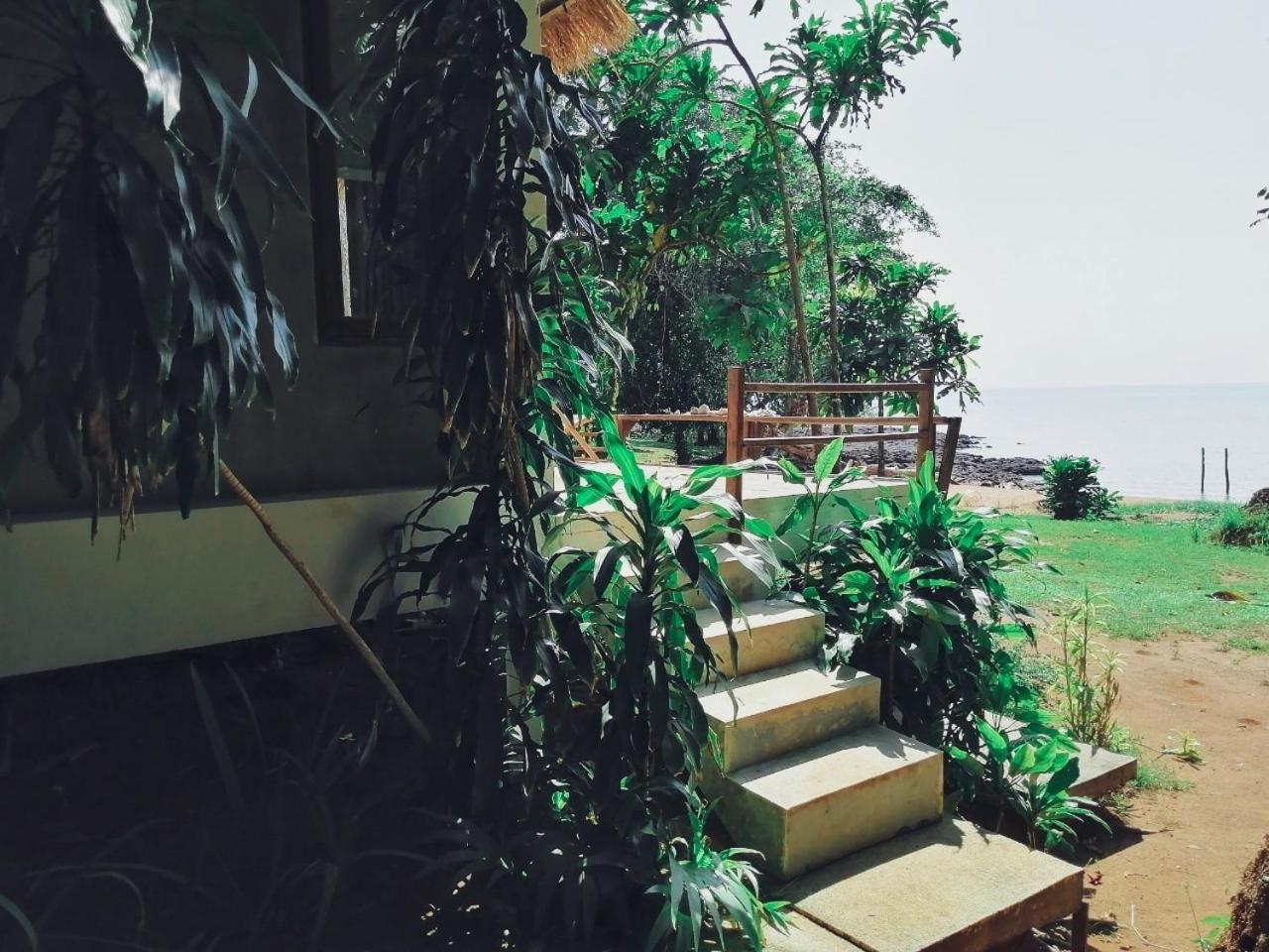 Deluxe Double Room with Sea View - Photo 9