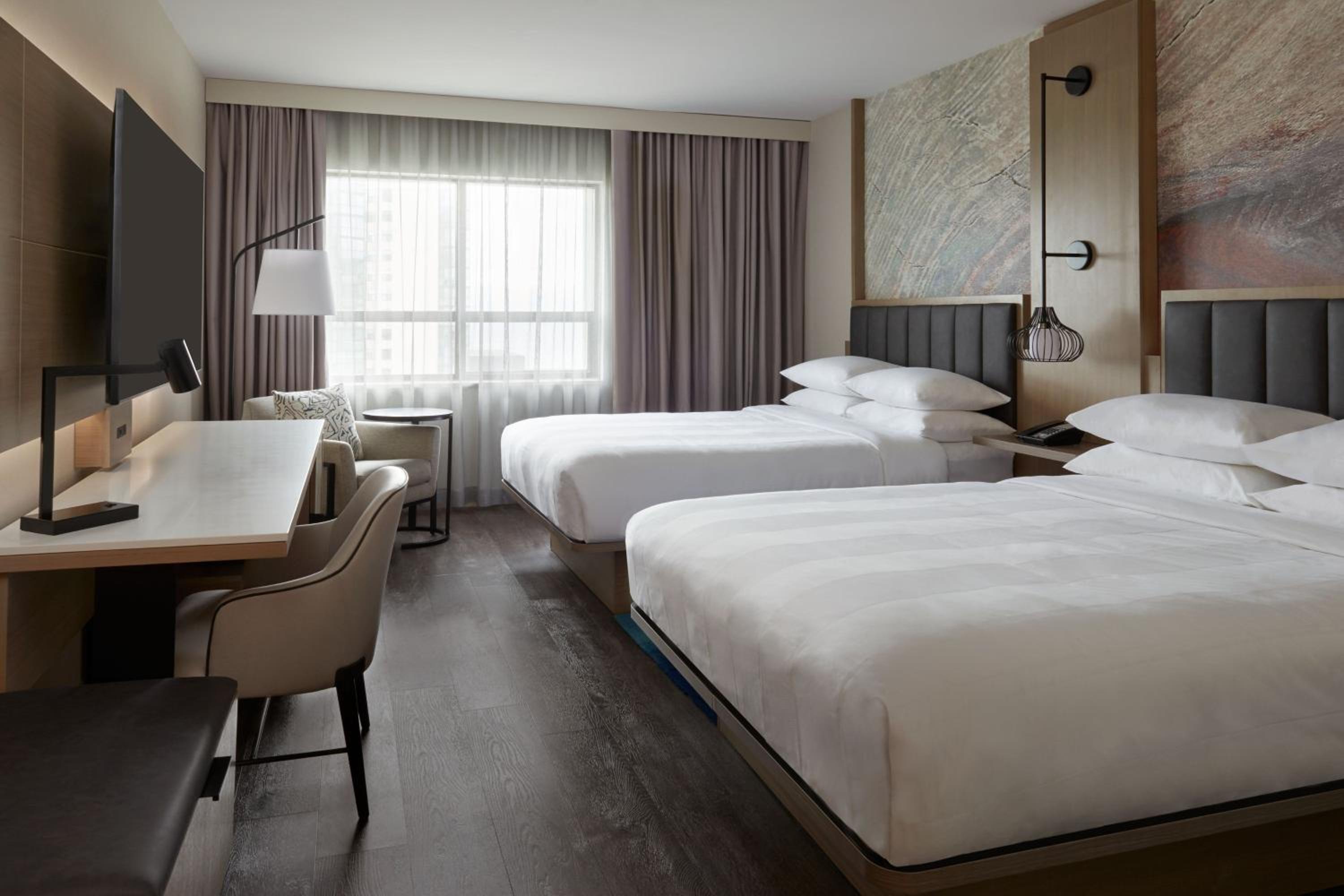 Renovated Queen Room With Two Queen Beds - High Floor