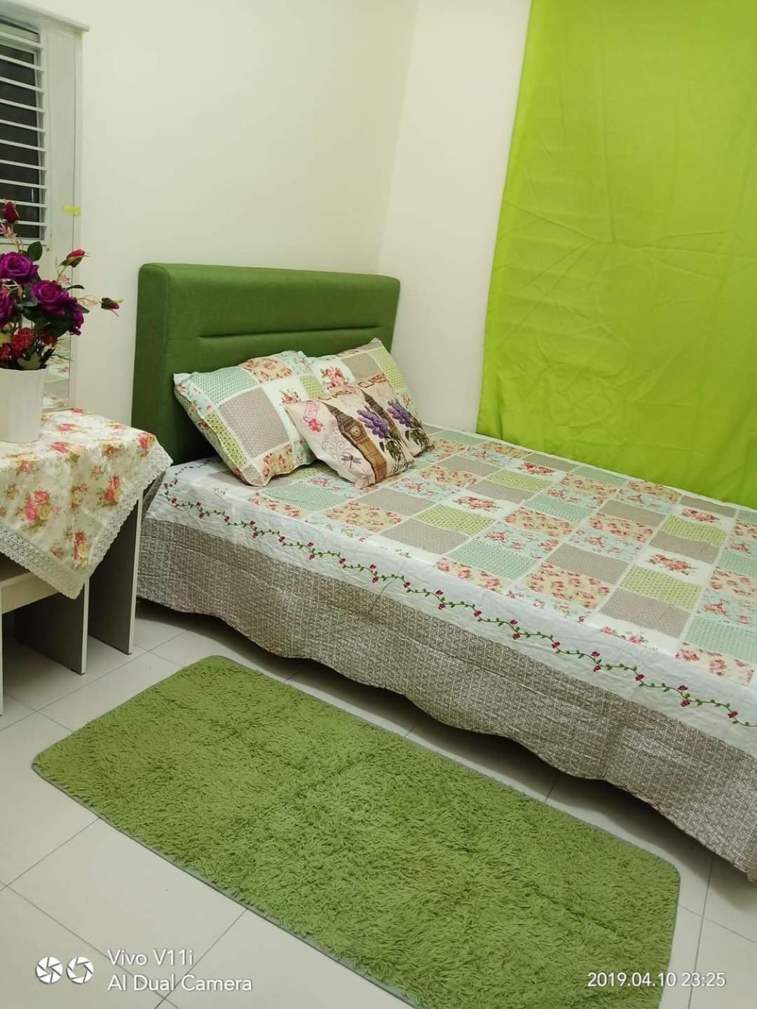 Three-Bedroom House photo 1