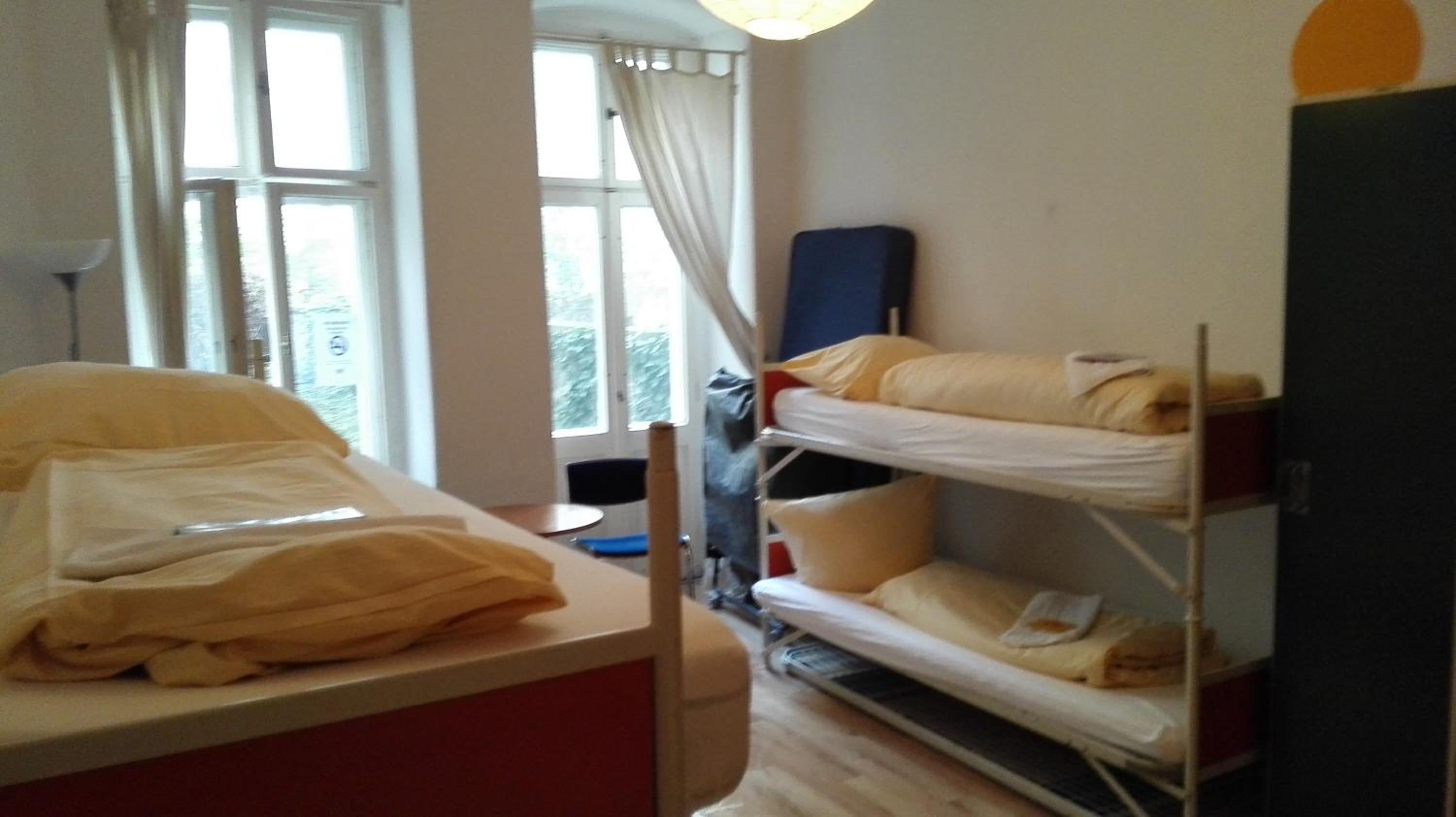 Bed in 4-Bed Dormitory Room photo 3