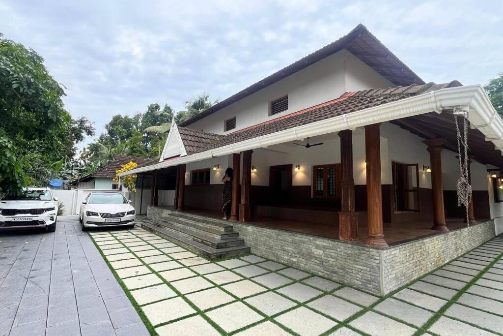 Two-Bedroom House photo 3