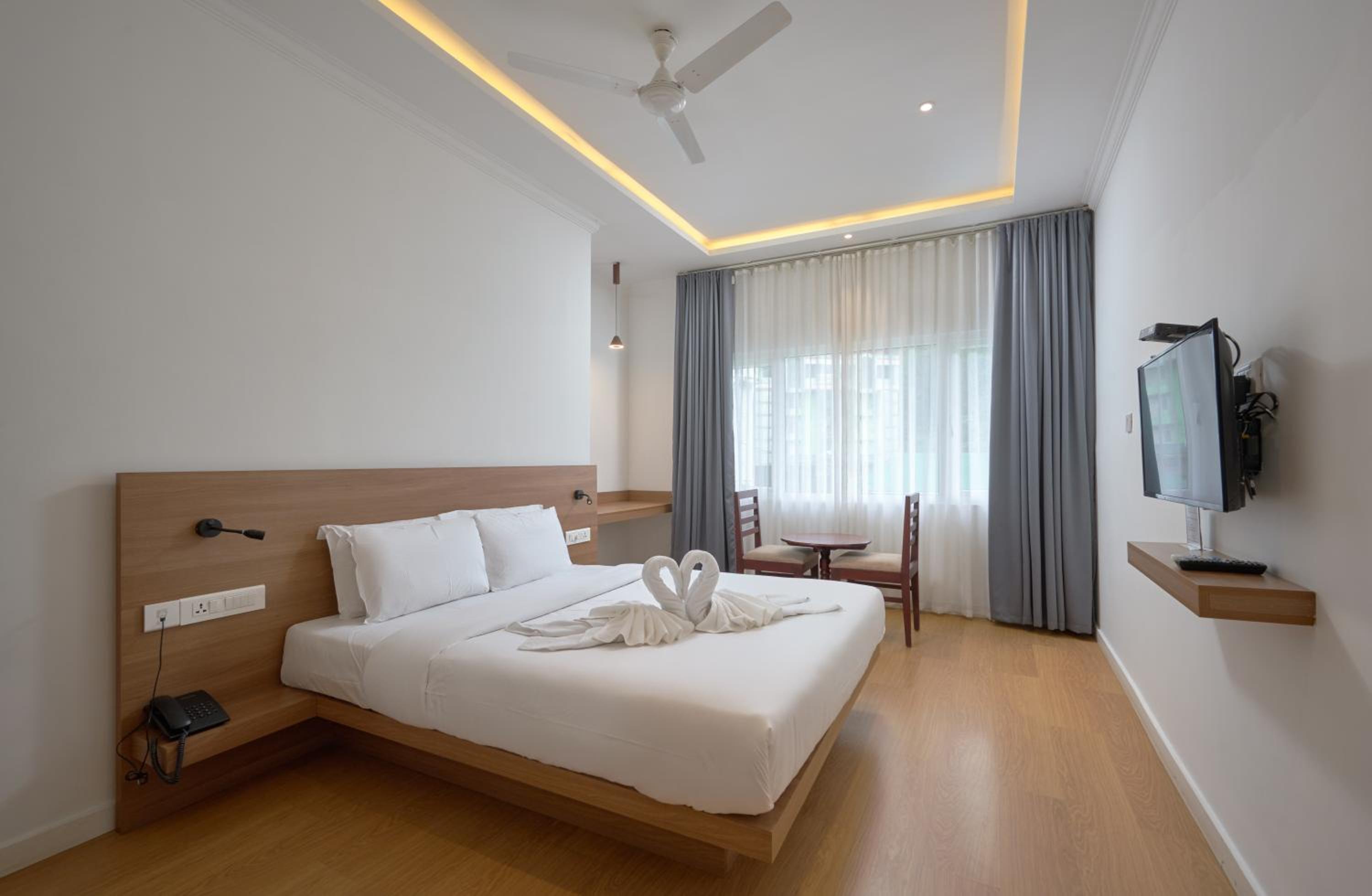 Deluxe Double Room - Photo 1