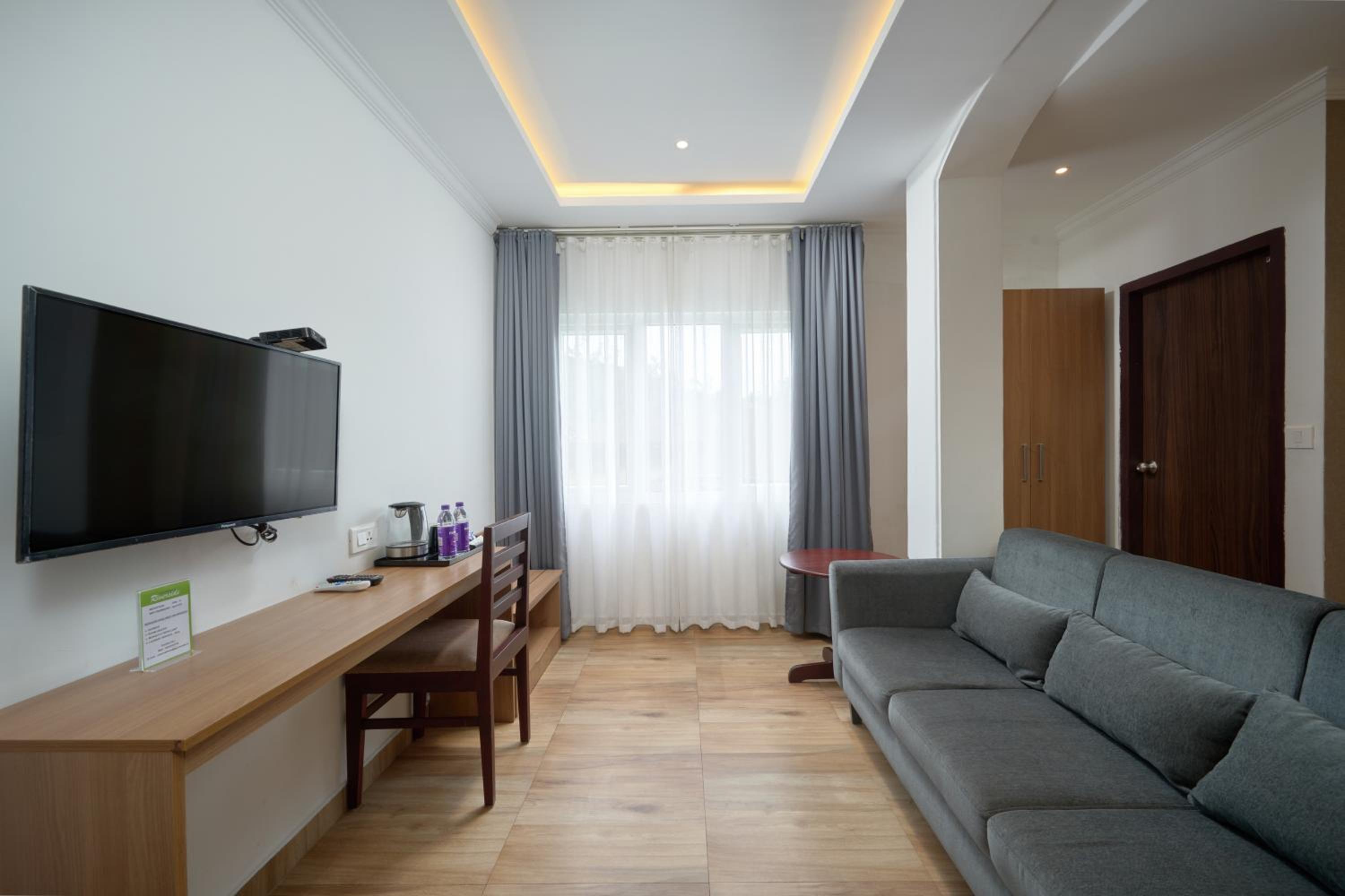 Deluxe Double Room - Photo 9