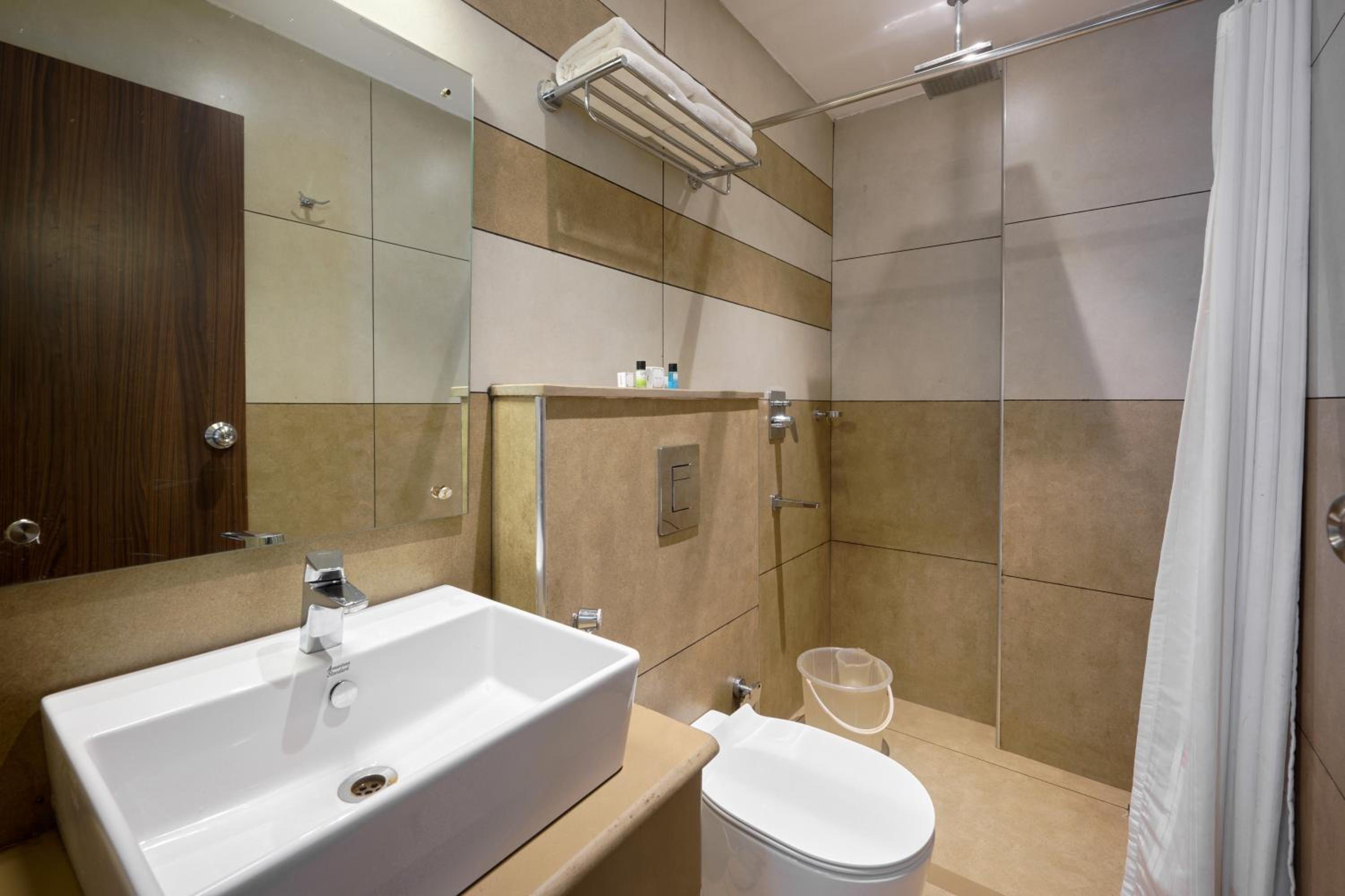Deluxe Double Room - Photo 8