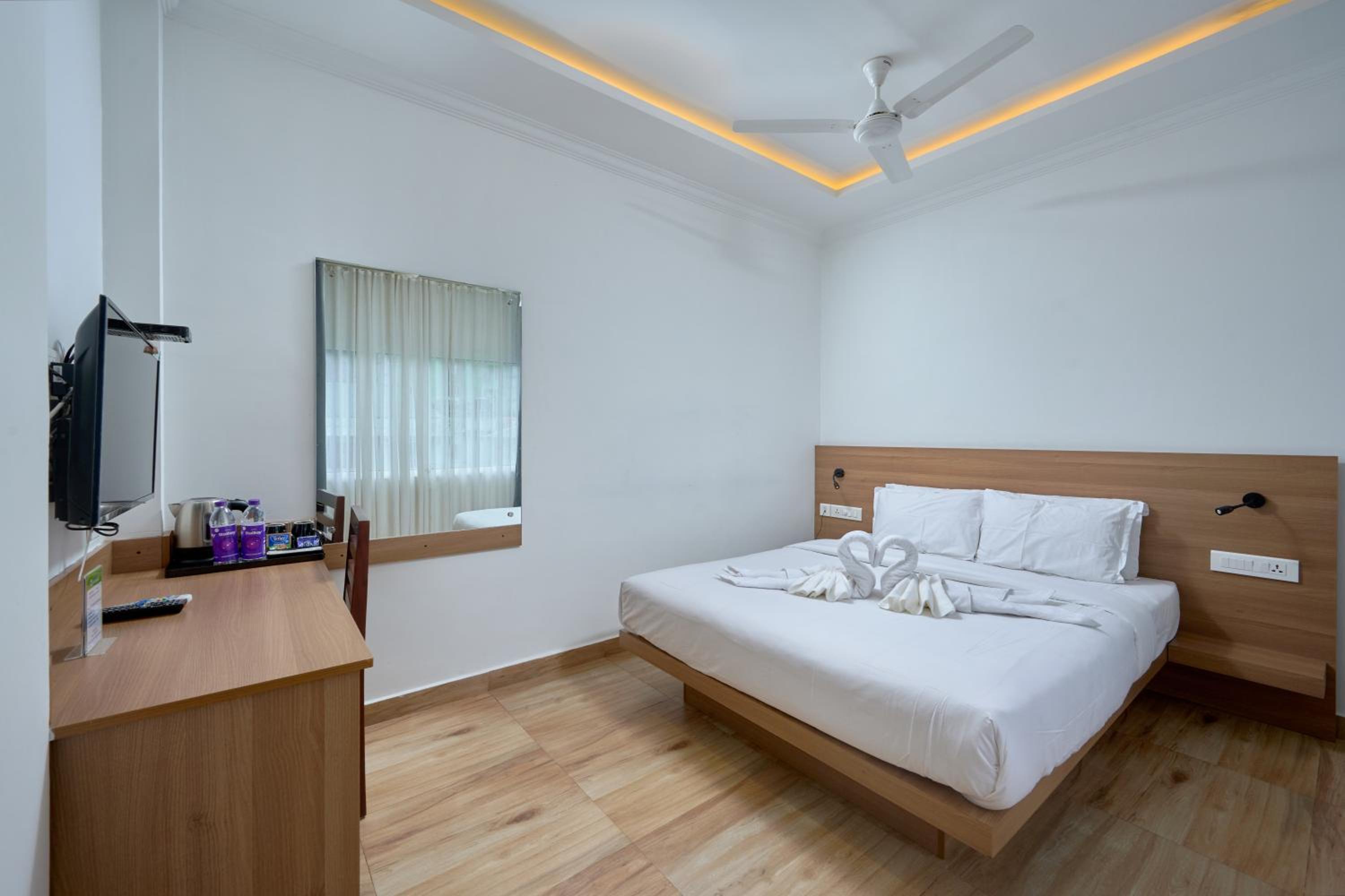 Standard Double Room - Photo 6