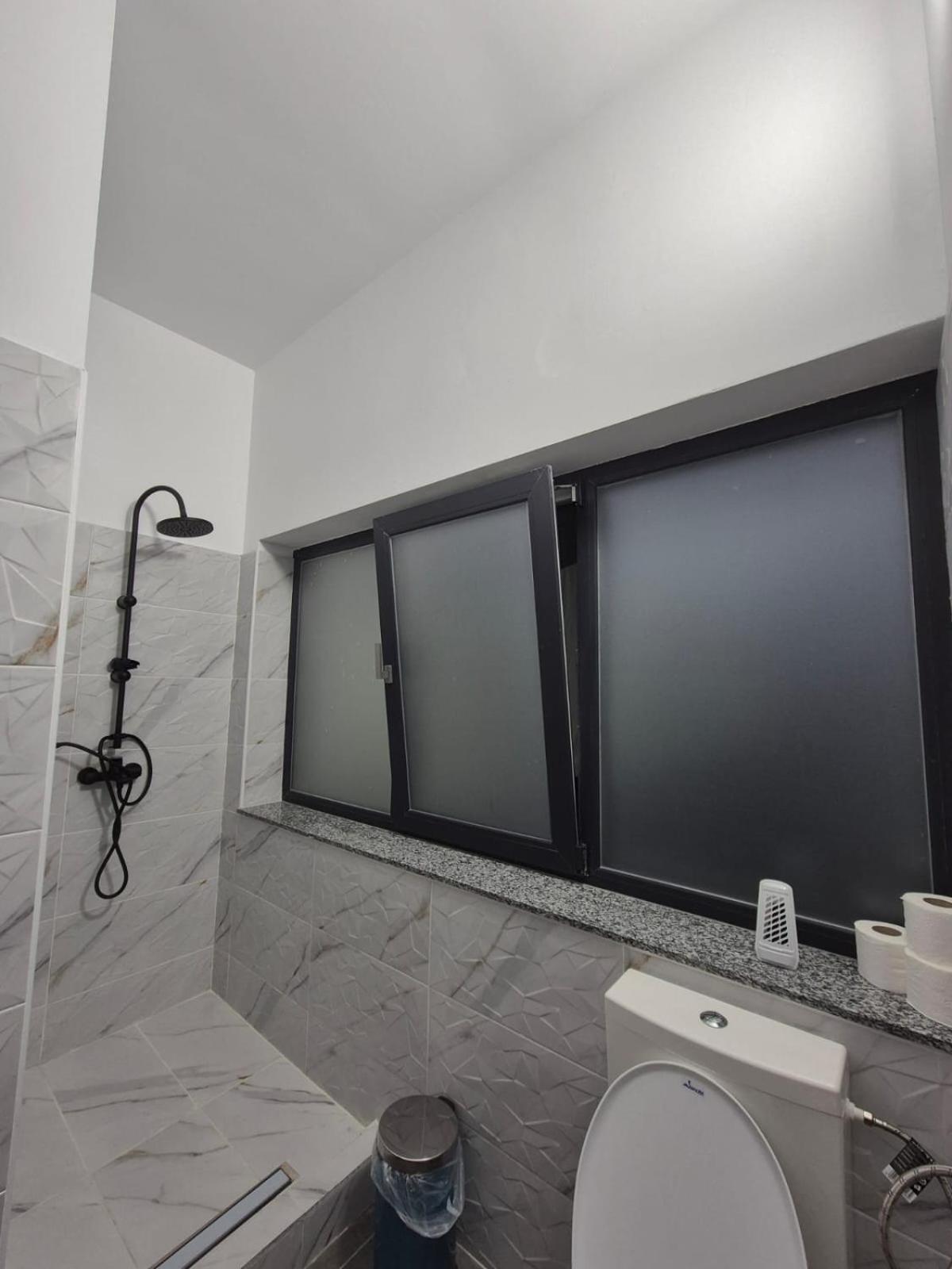 Family Room - Photo 2