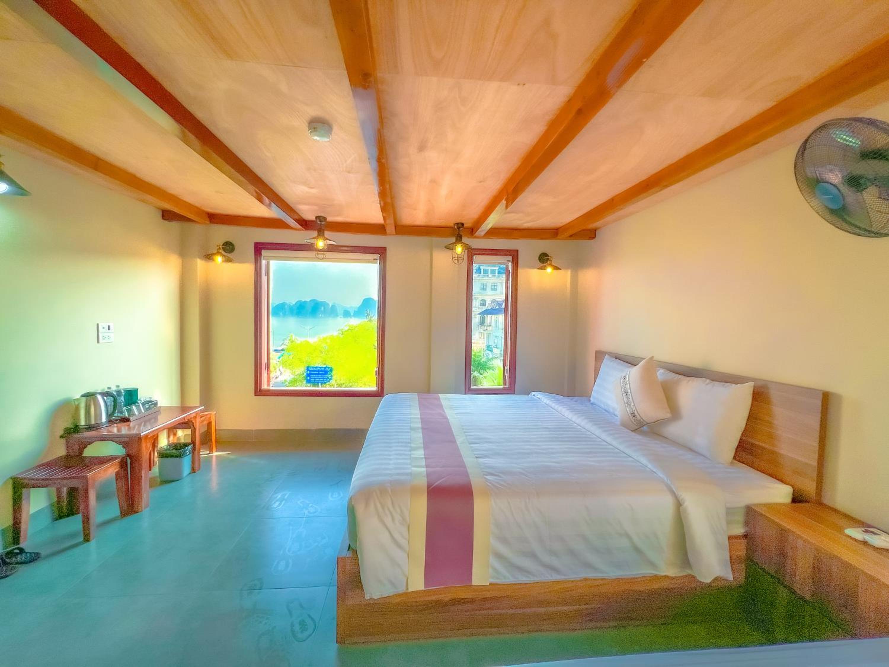 Deluxe Double Room With Extra Bed