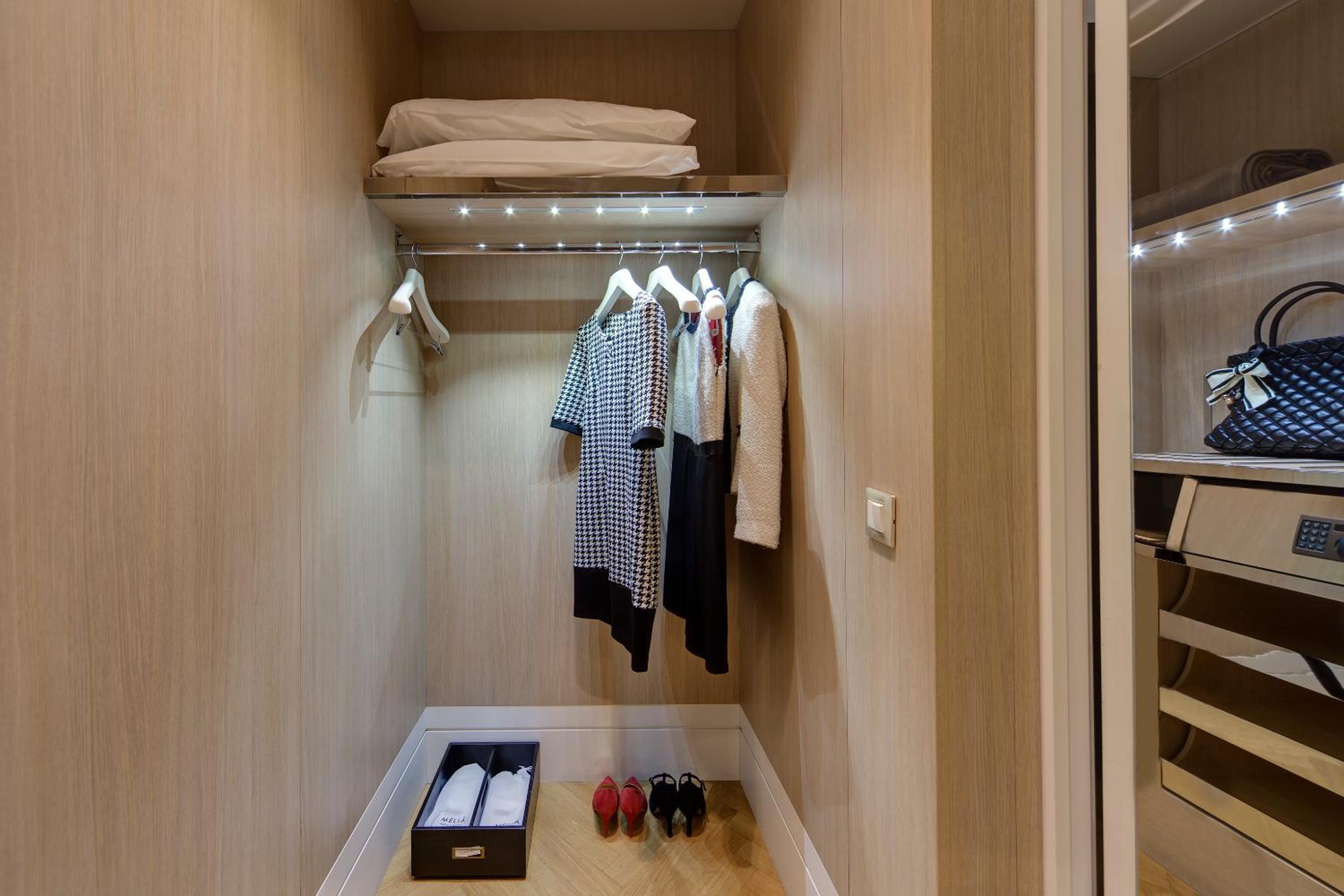 Supreme Room with Spa Access - Photo 6