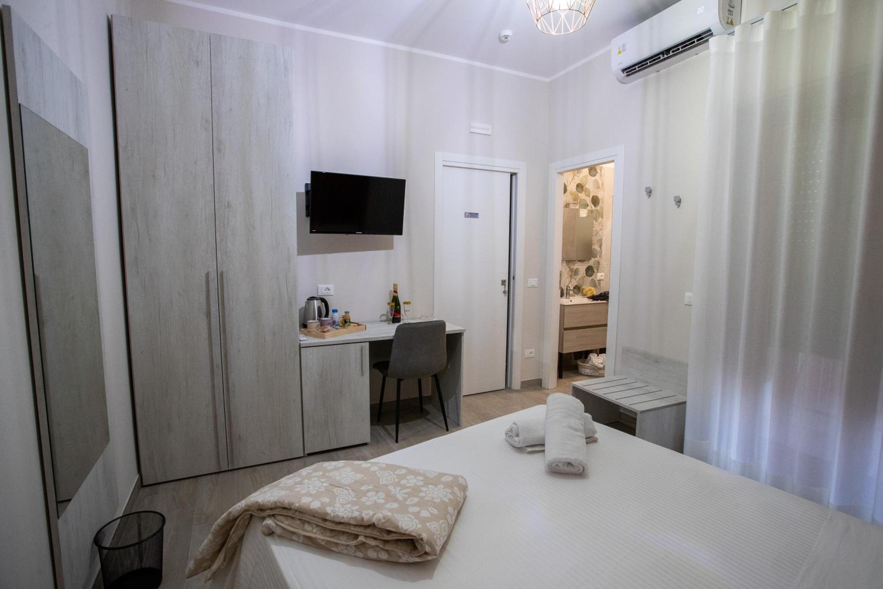 Double Room photo 3