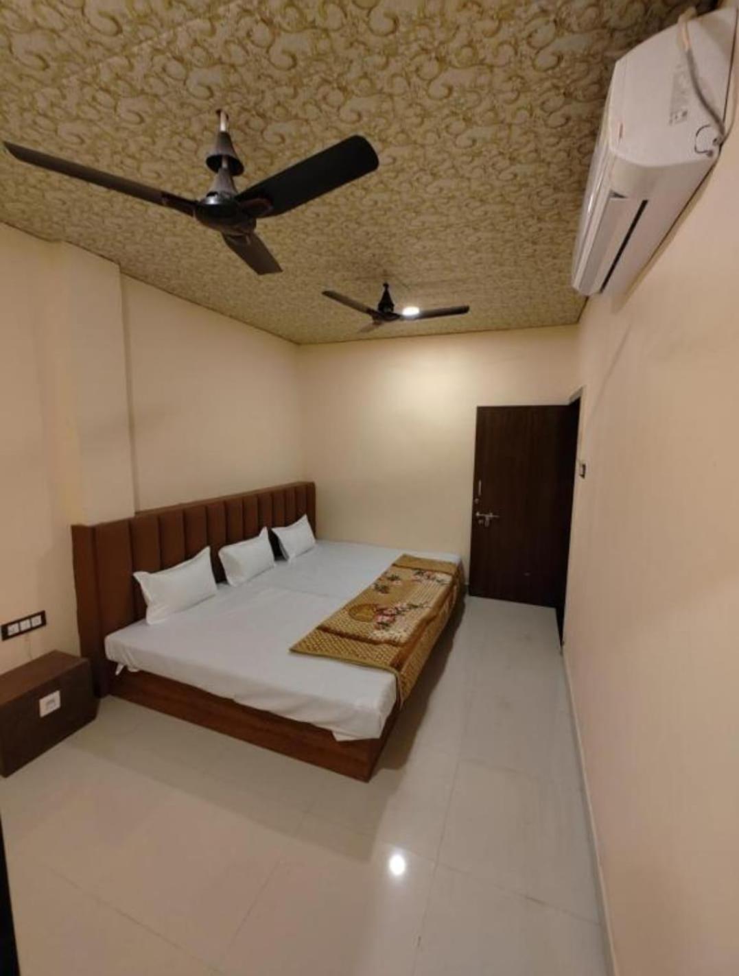 Deluxe Triple Room photo 1