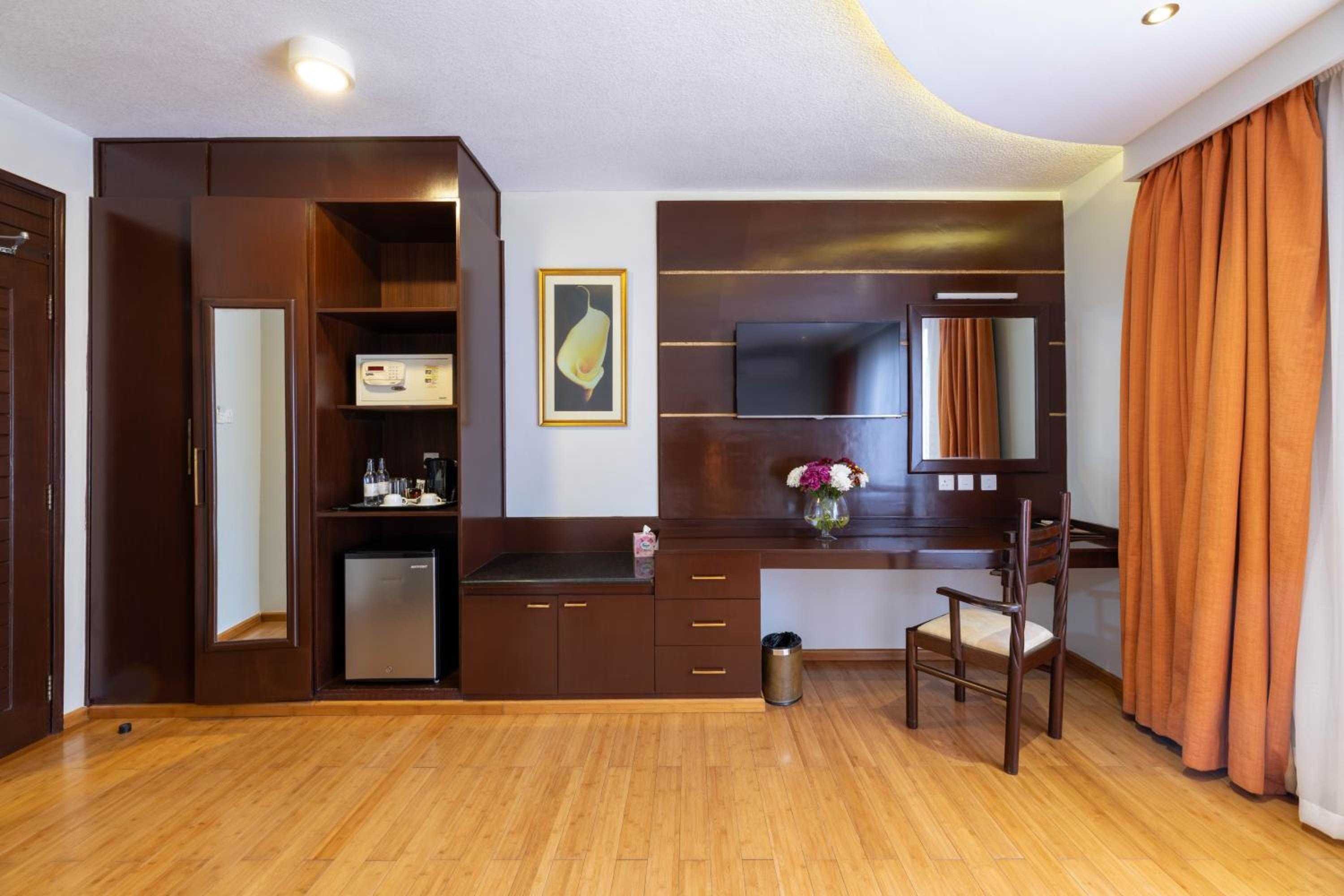 Standard  Double Room - Photo 9