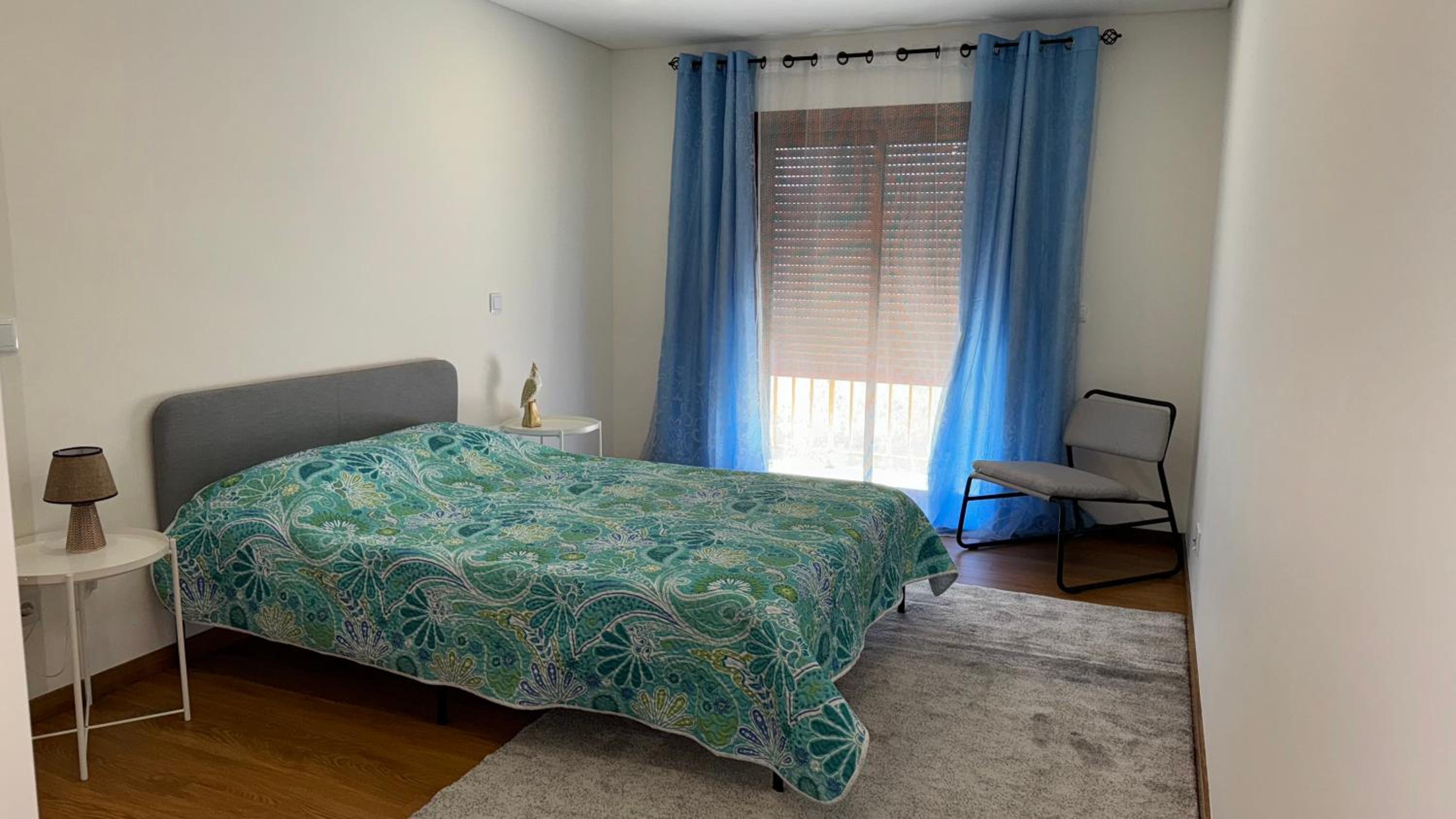 Three-Bedroom House photo 3